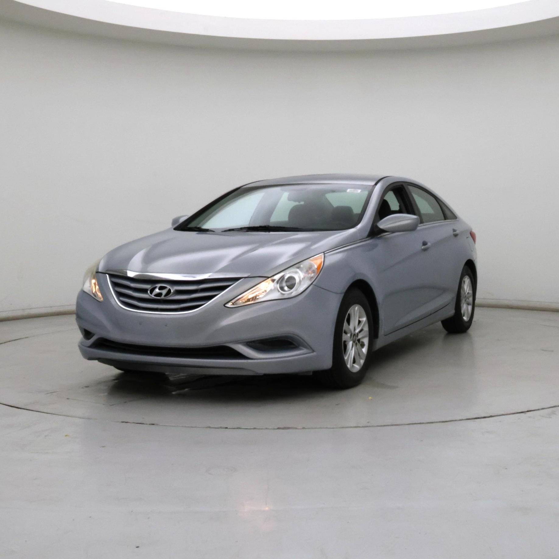 Thumbnail: 2013 Hyundai Sonata - 4
