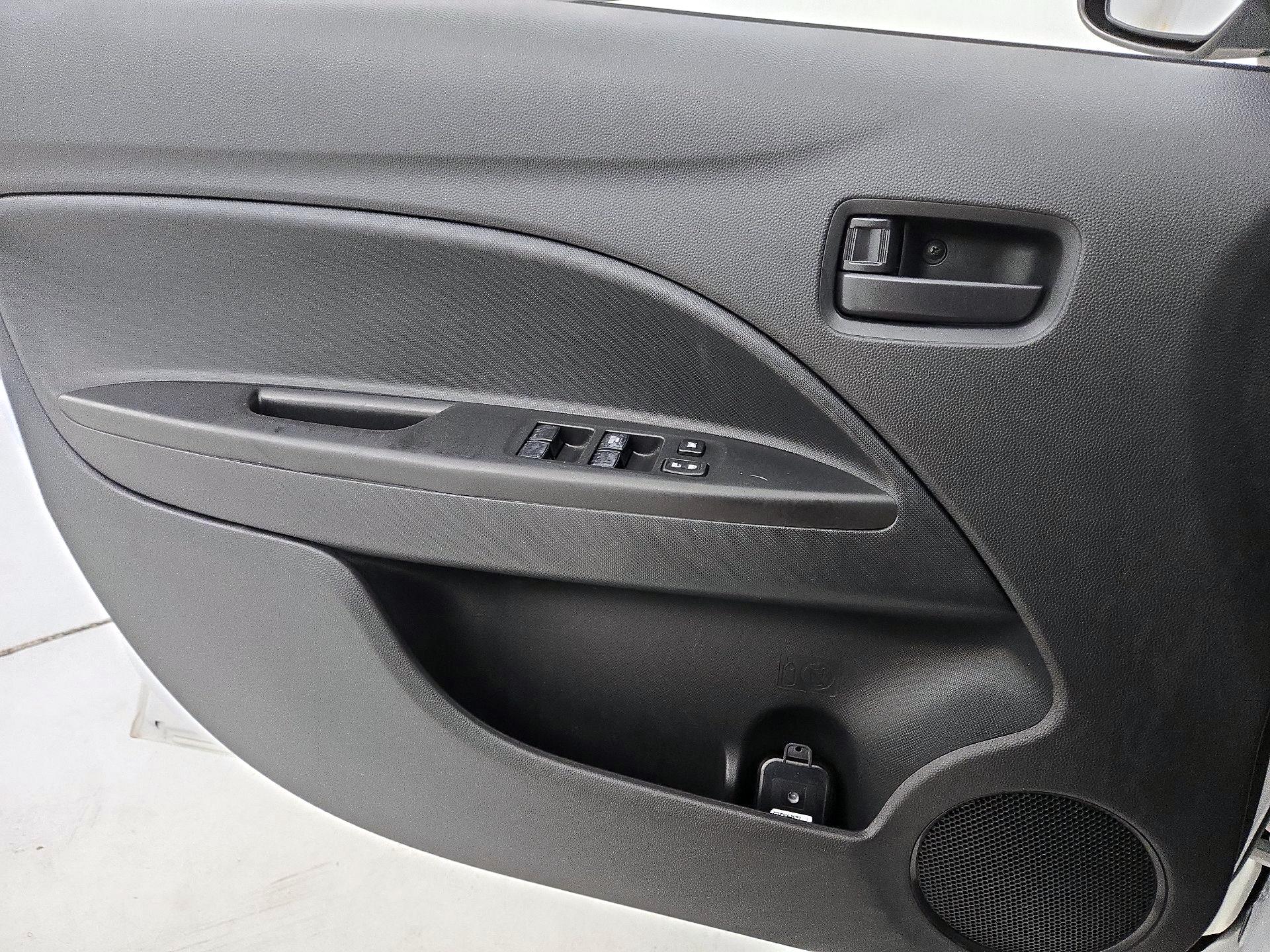 Thumbnail: 2020 Mitsubishi Mirage - 12