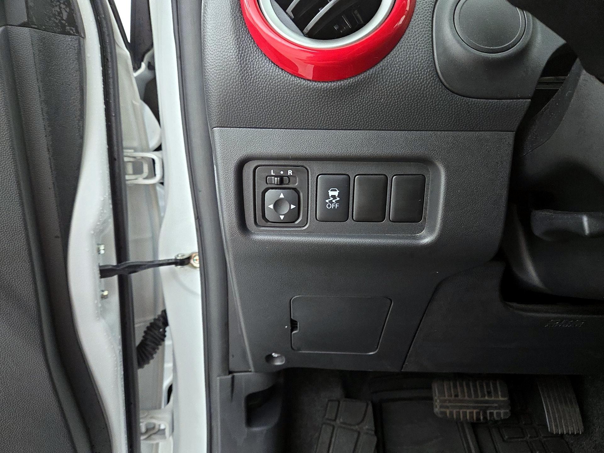 Thumbnail: 2020 Mitsubishi Mirage - 13