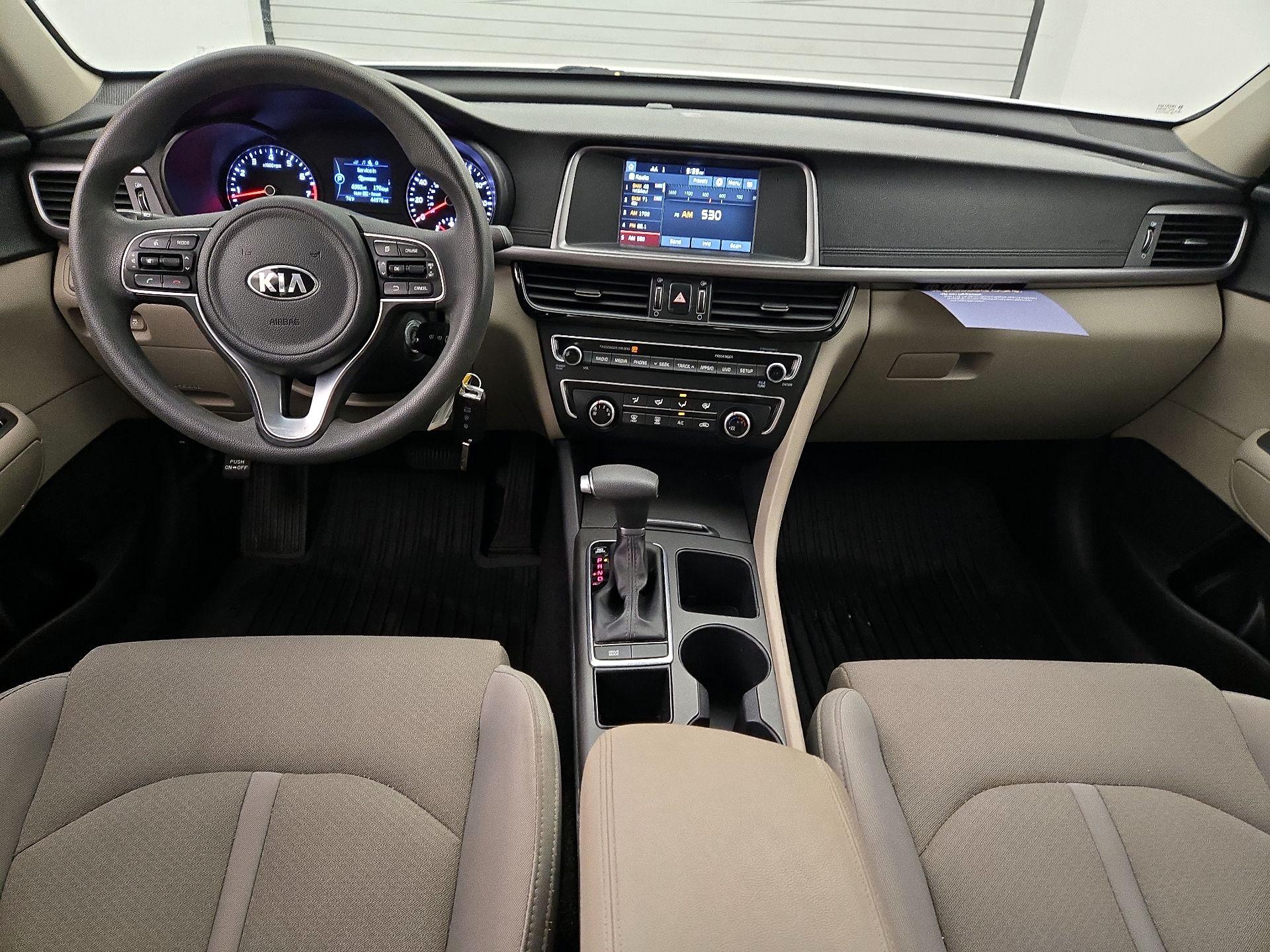 Thumbnail: 2017 Kia Optima - 9
