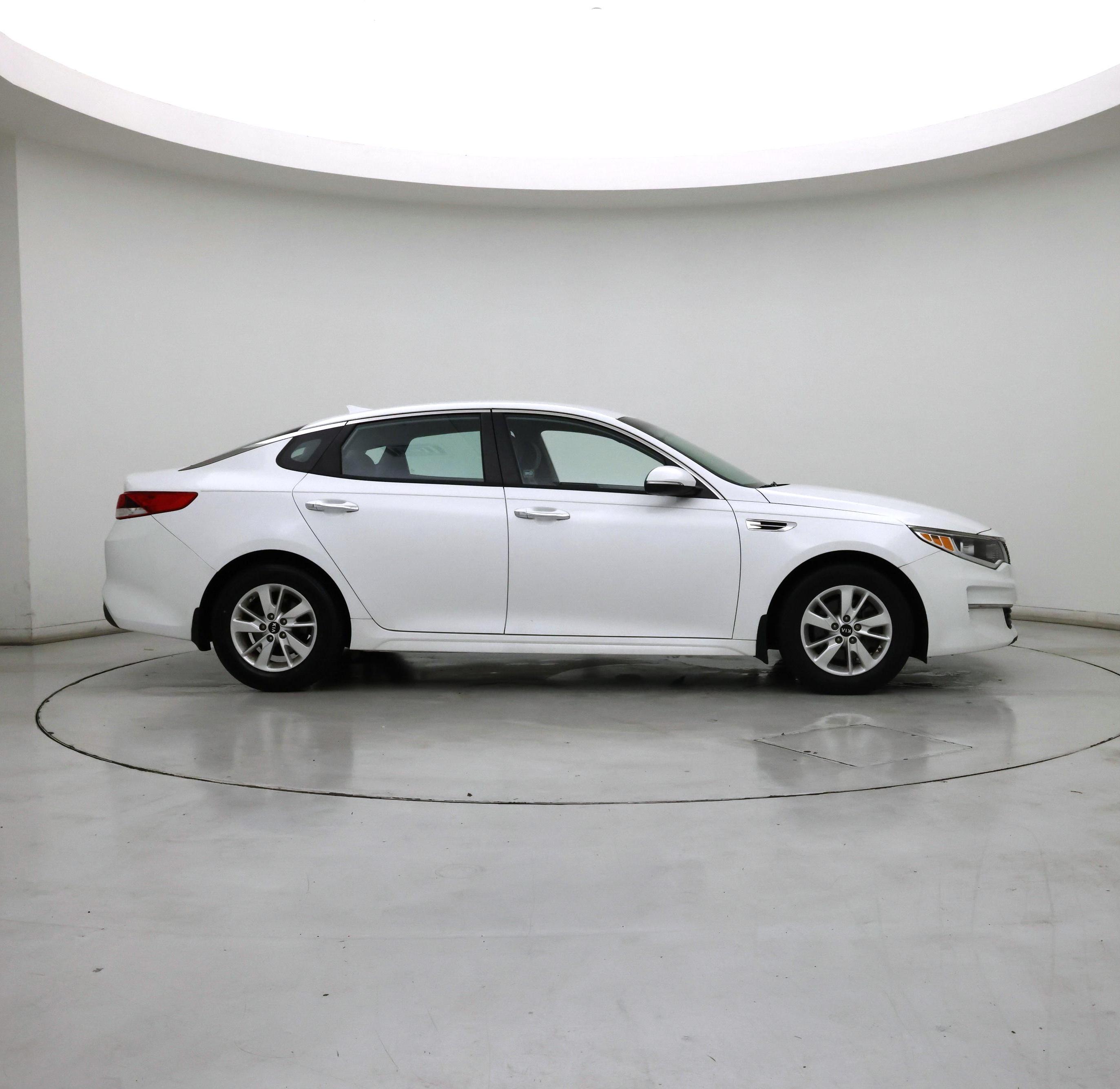 Thumbnail: 2017 Kia Optima - 7