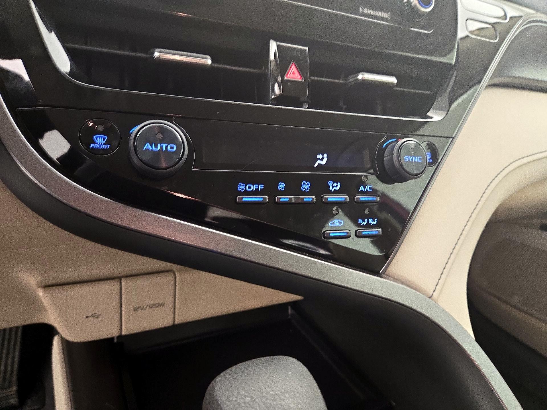 Thumbnail: 2021 Toyota Camry - 16