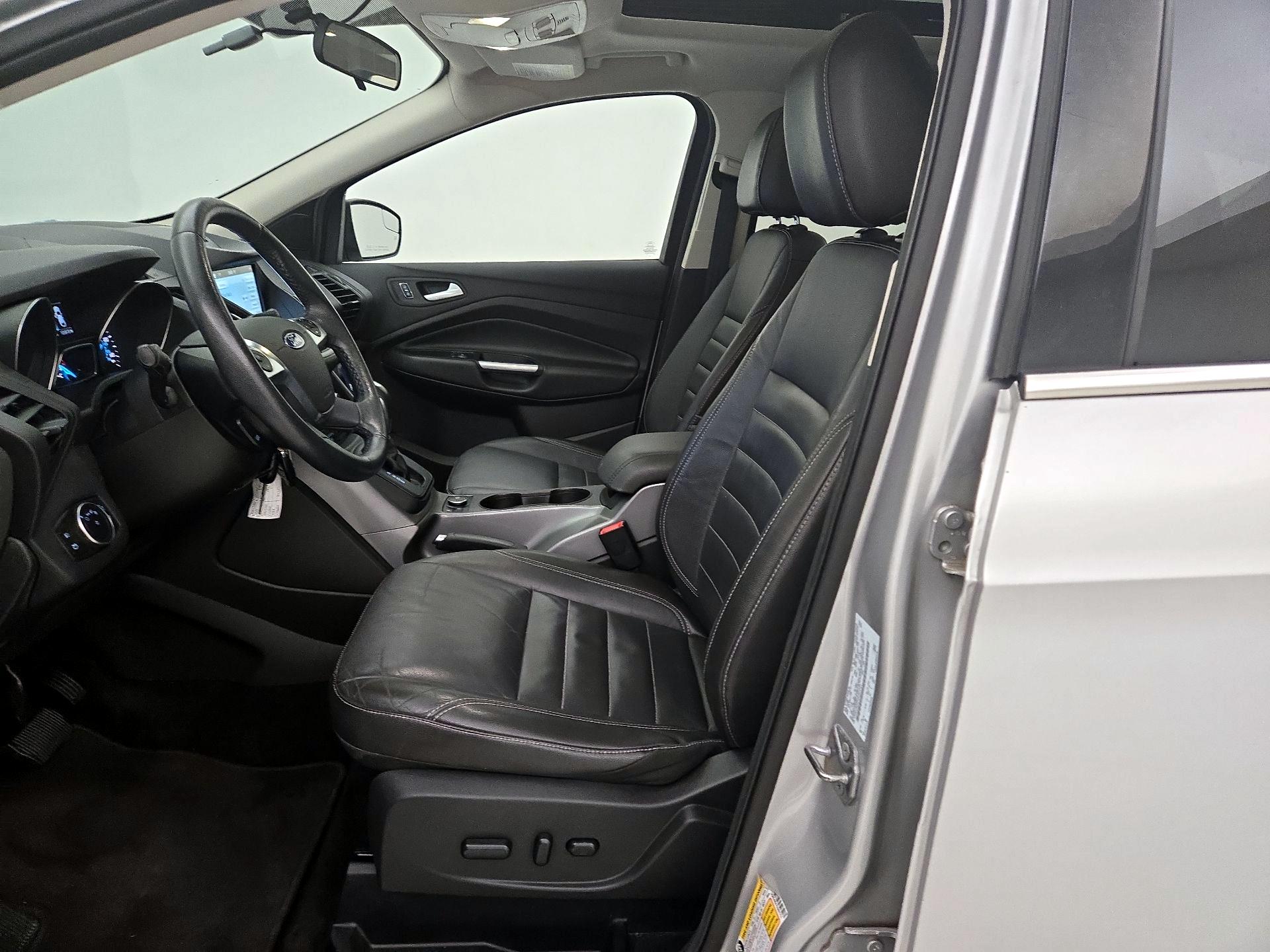 Thumbnail: 2016 Ford Escape - 11