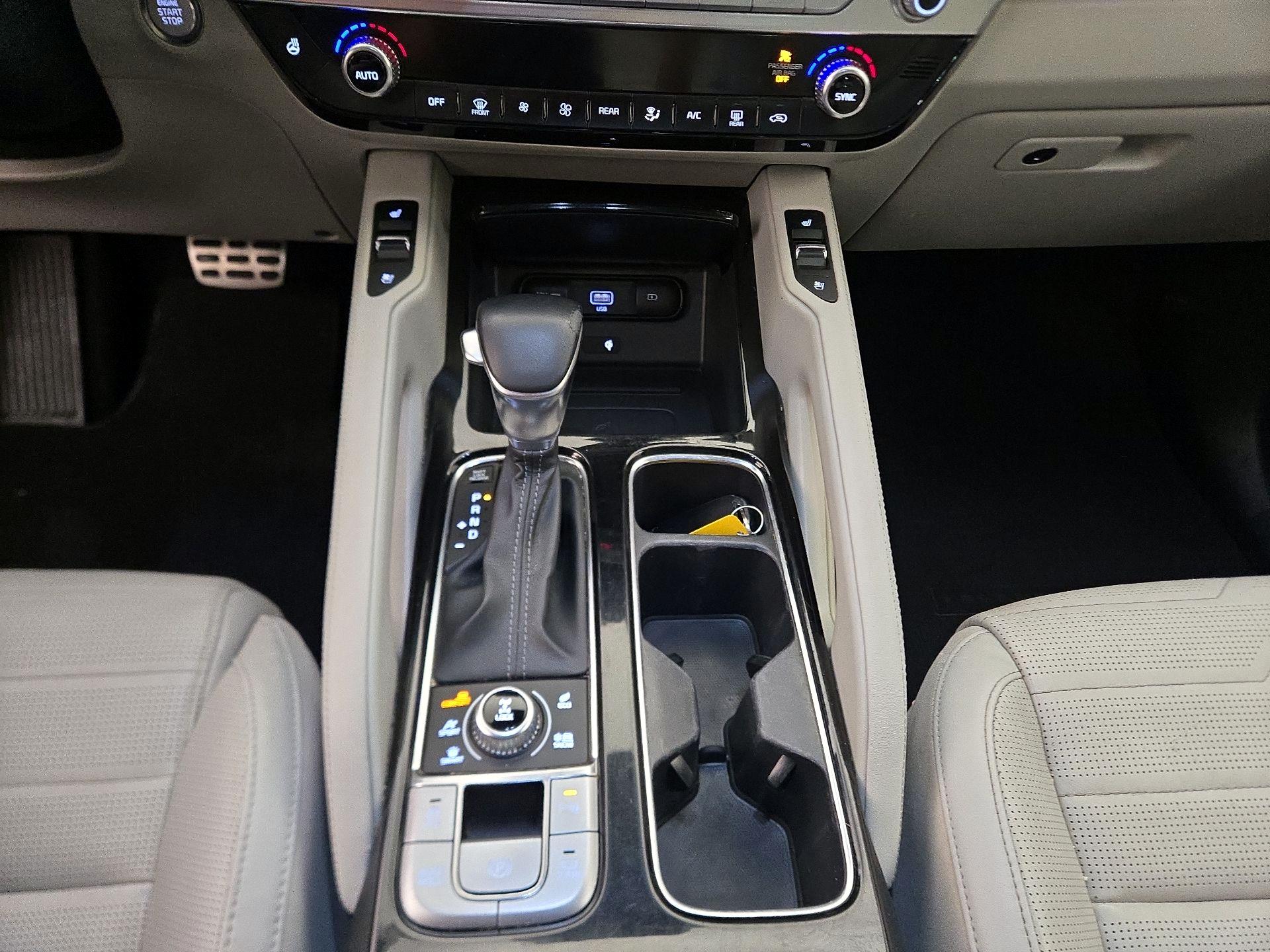 Thumbnail: 2021 Kia Telluride - 18