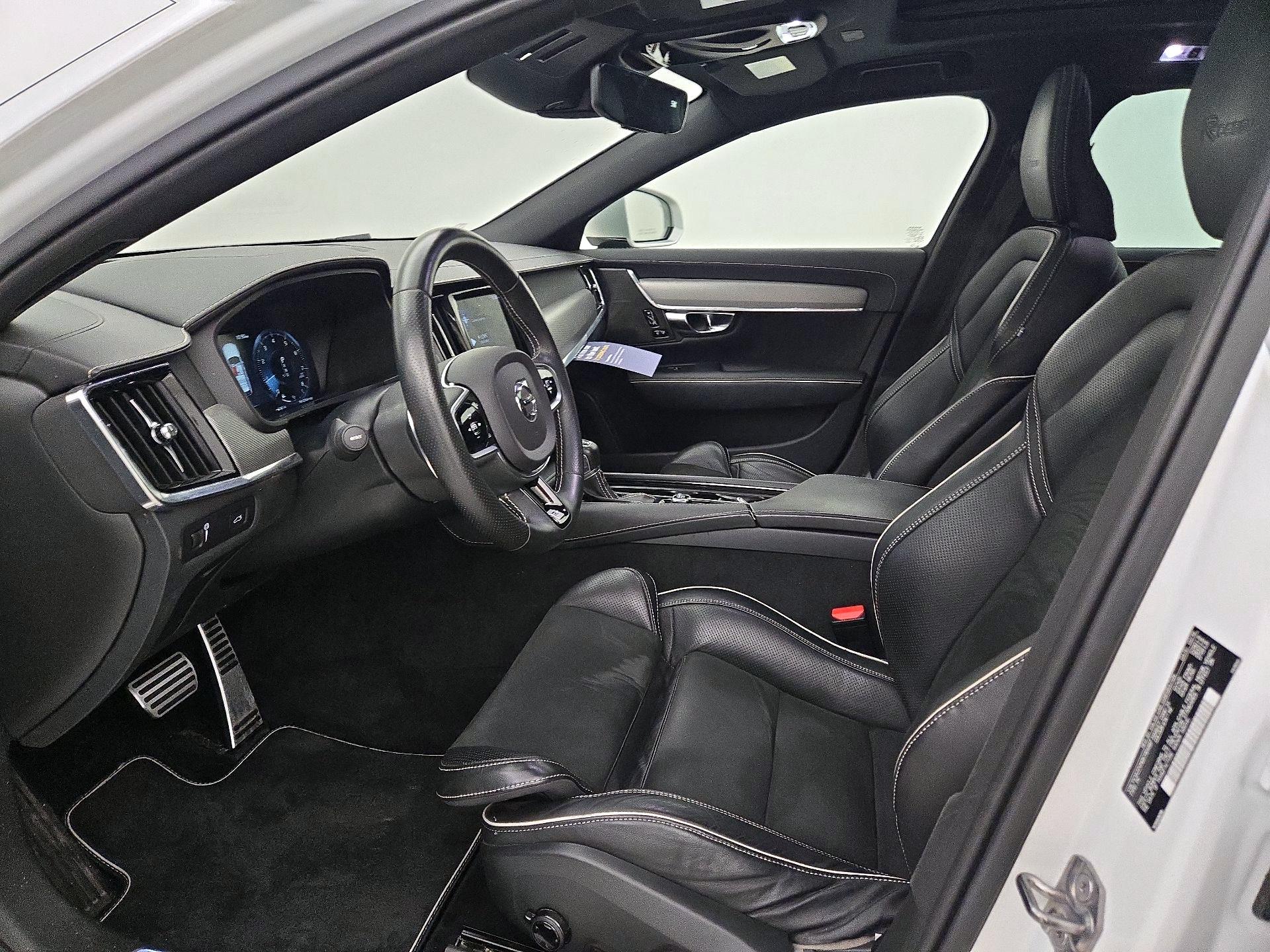 Thumbnail: 2019 Volvo V90 - 11