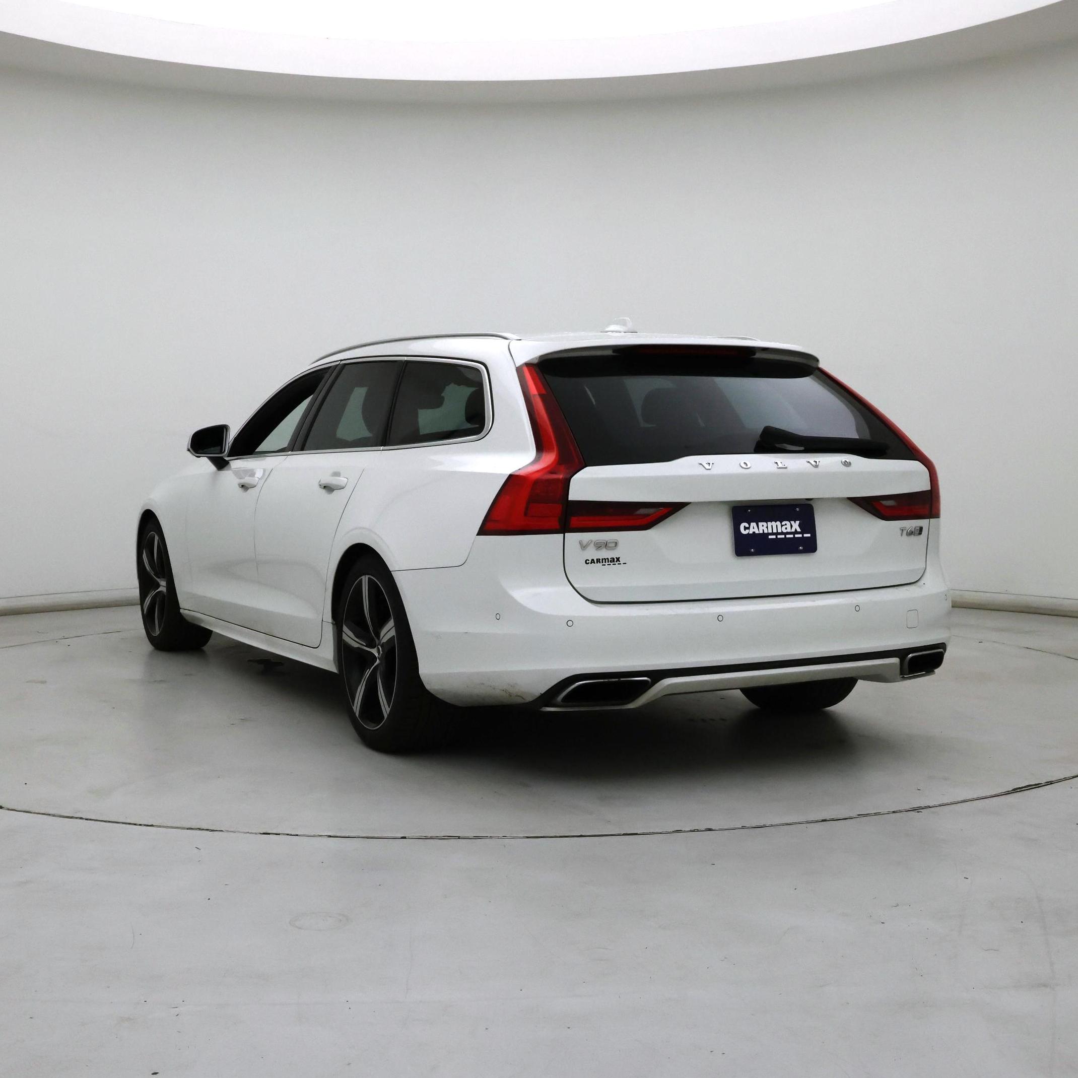 Thumbnail: 2019 Volvo V90 - 2