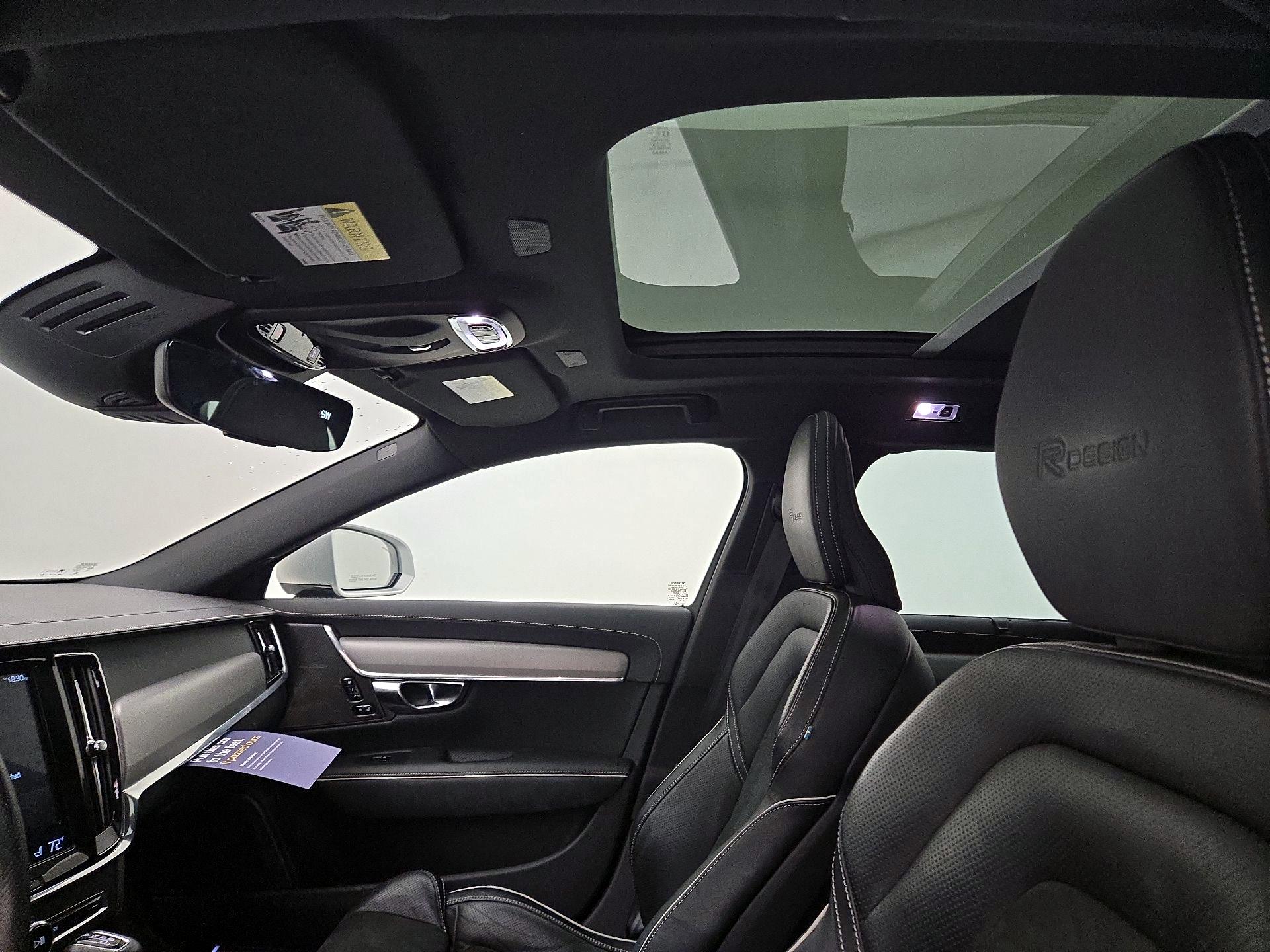Thumbnail: 2019 Volvo V90 - 20