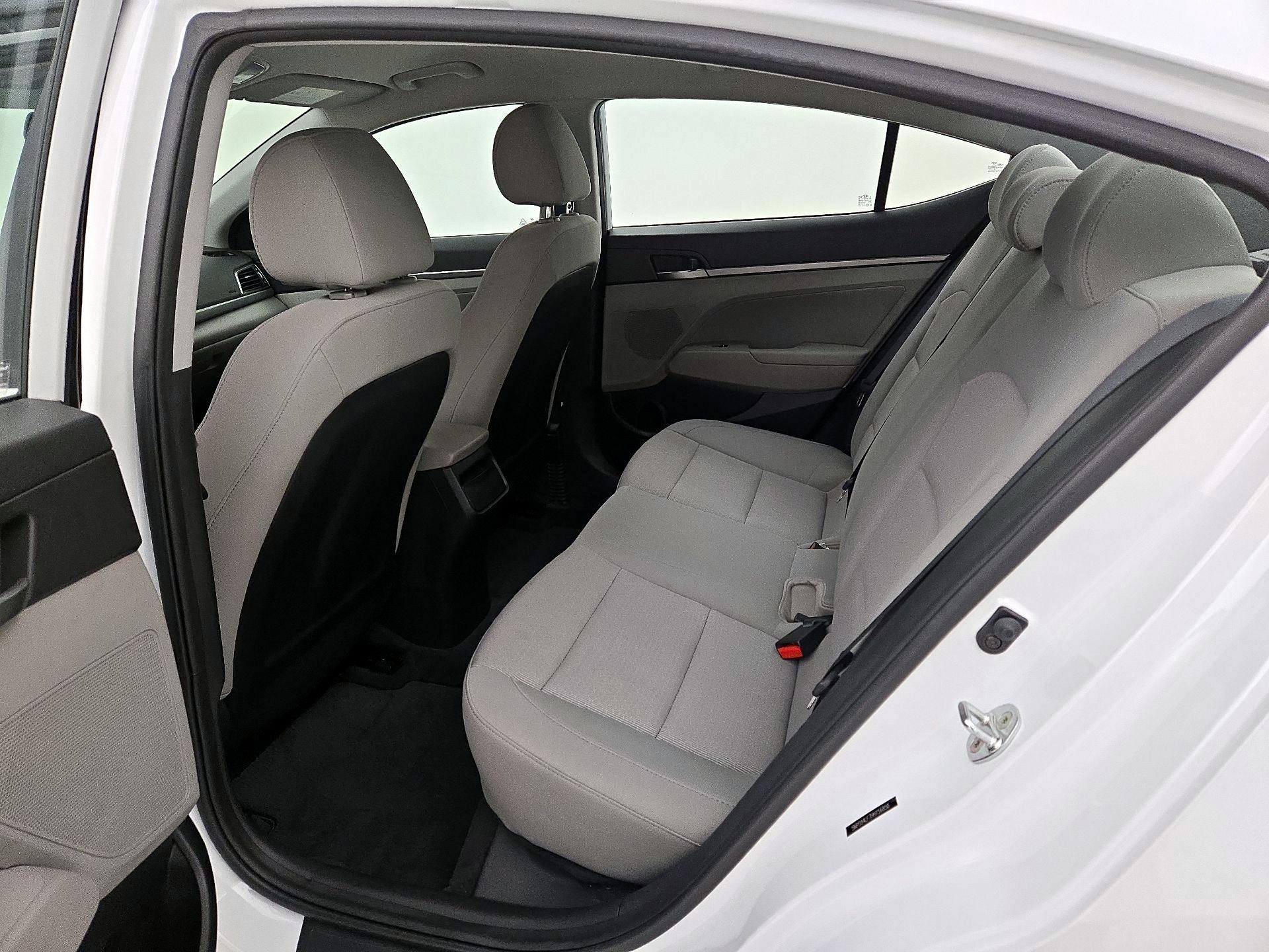 Thumbnail: 2017 Hyundai Elantra - 19