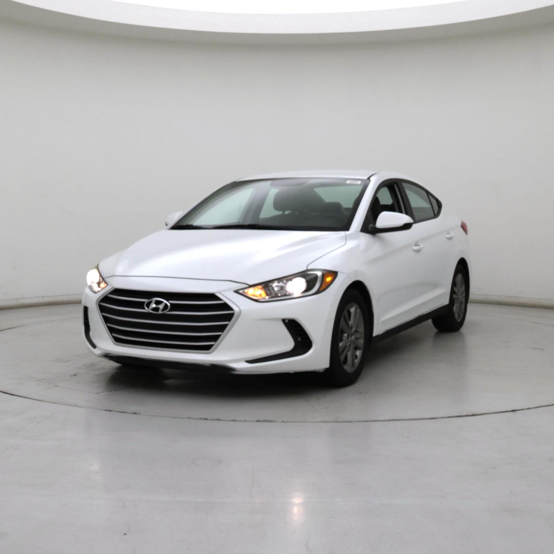 Thumbnail: 2017 Hyundai Elantra - 4