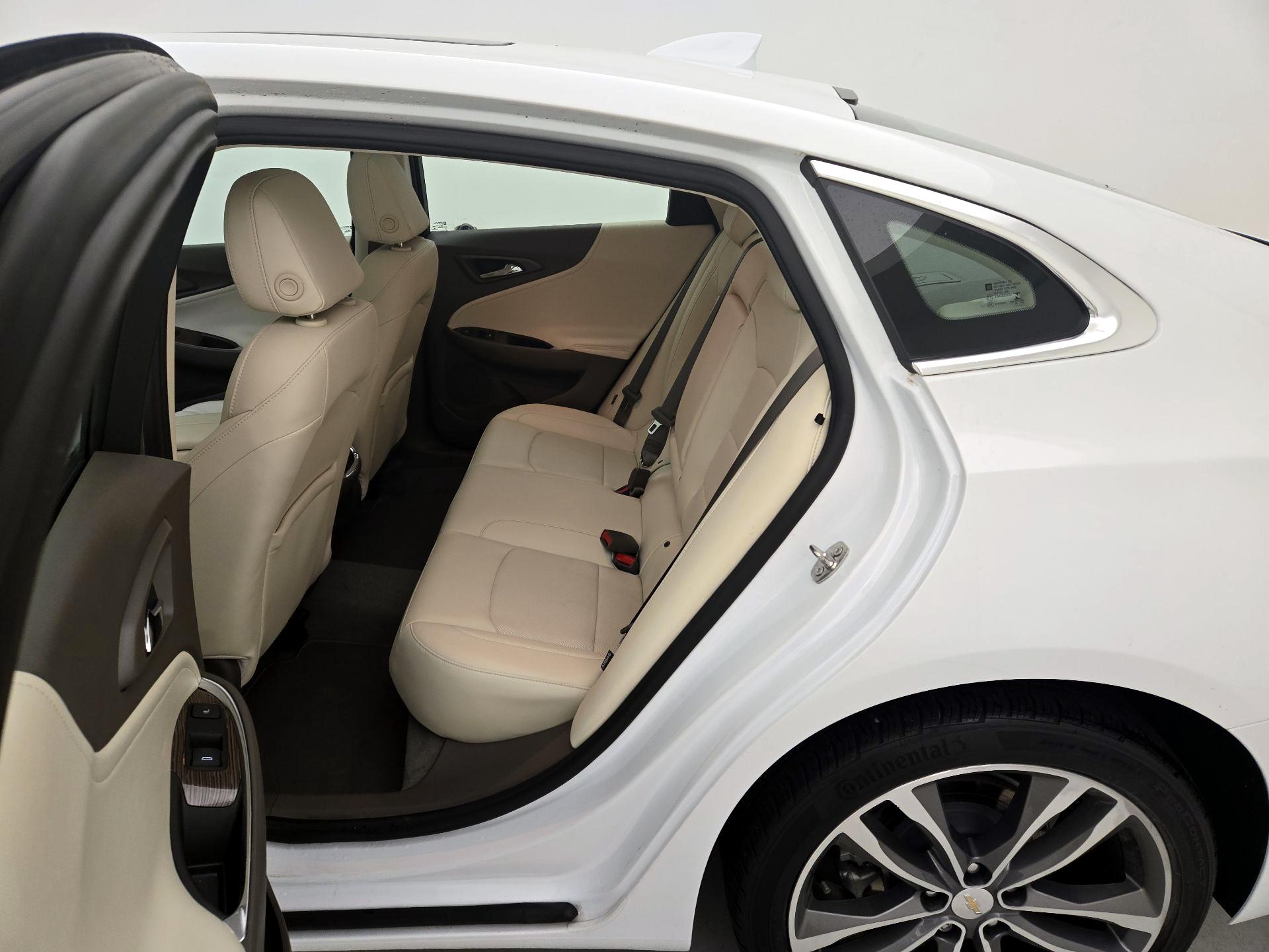 Thumbnail: 2021 Chevrolet Malibu - 18