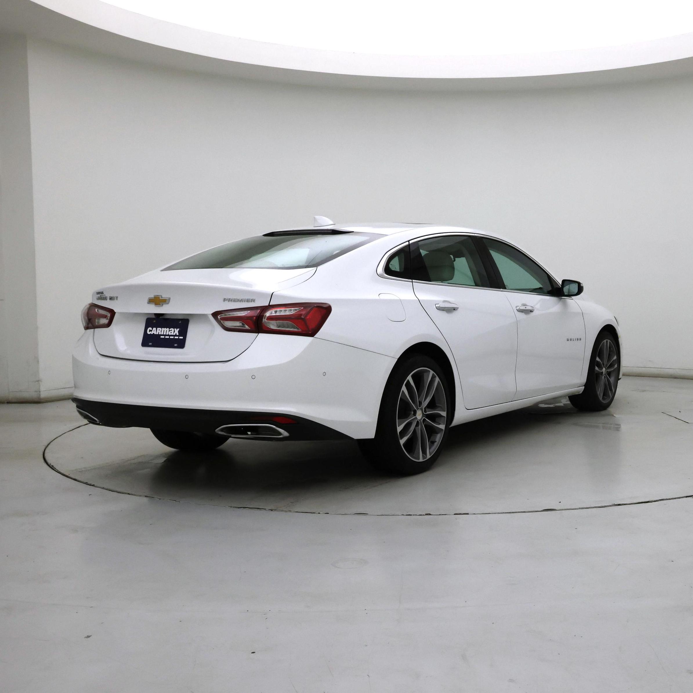 Thumbnail: 2021 Chevrolet Malibu - 8