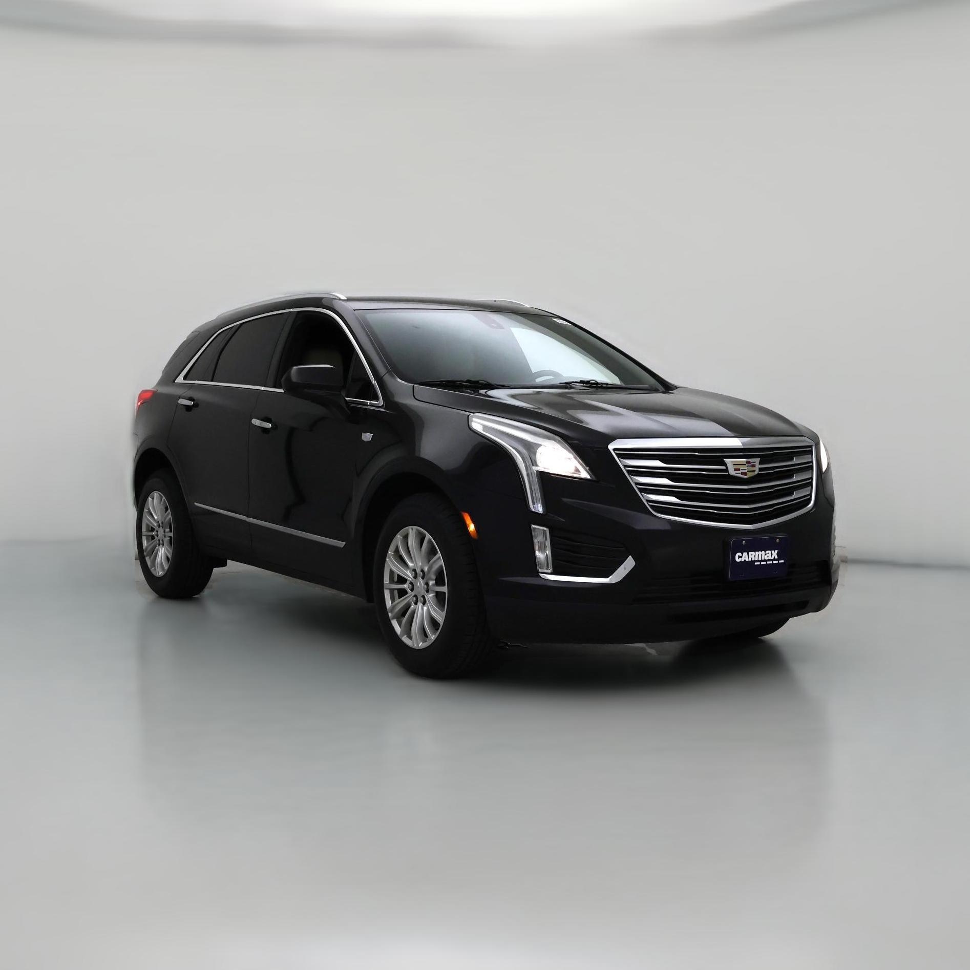 Thumbnail: 2017 Cadillac XT5 - 1