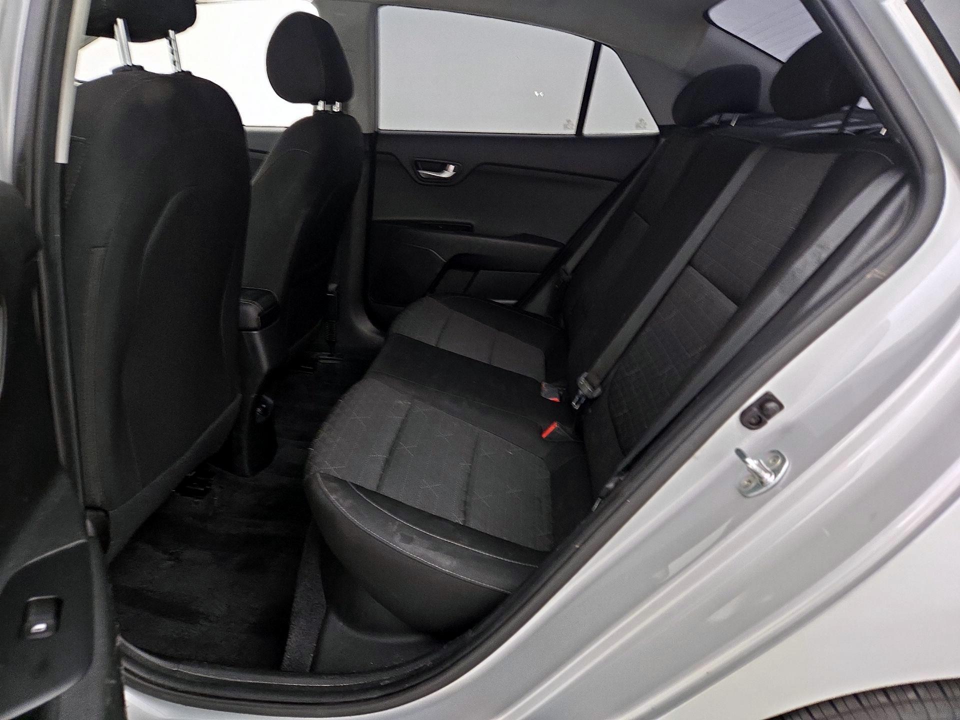 Thumbnail: 2019 Kia Rio - 19