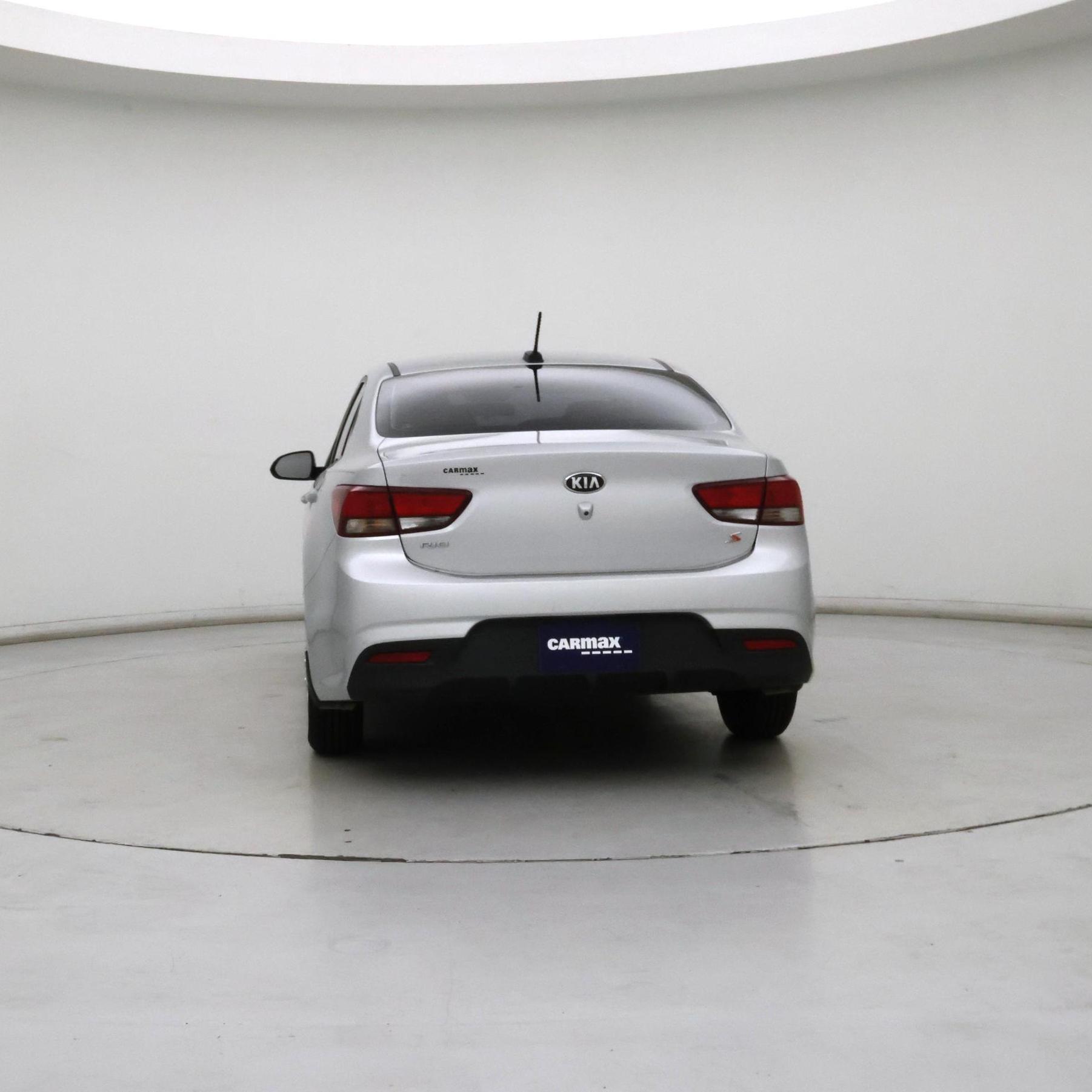 Thumbnail: 2019 Kia Rio - 6