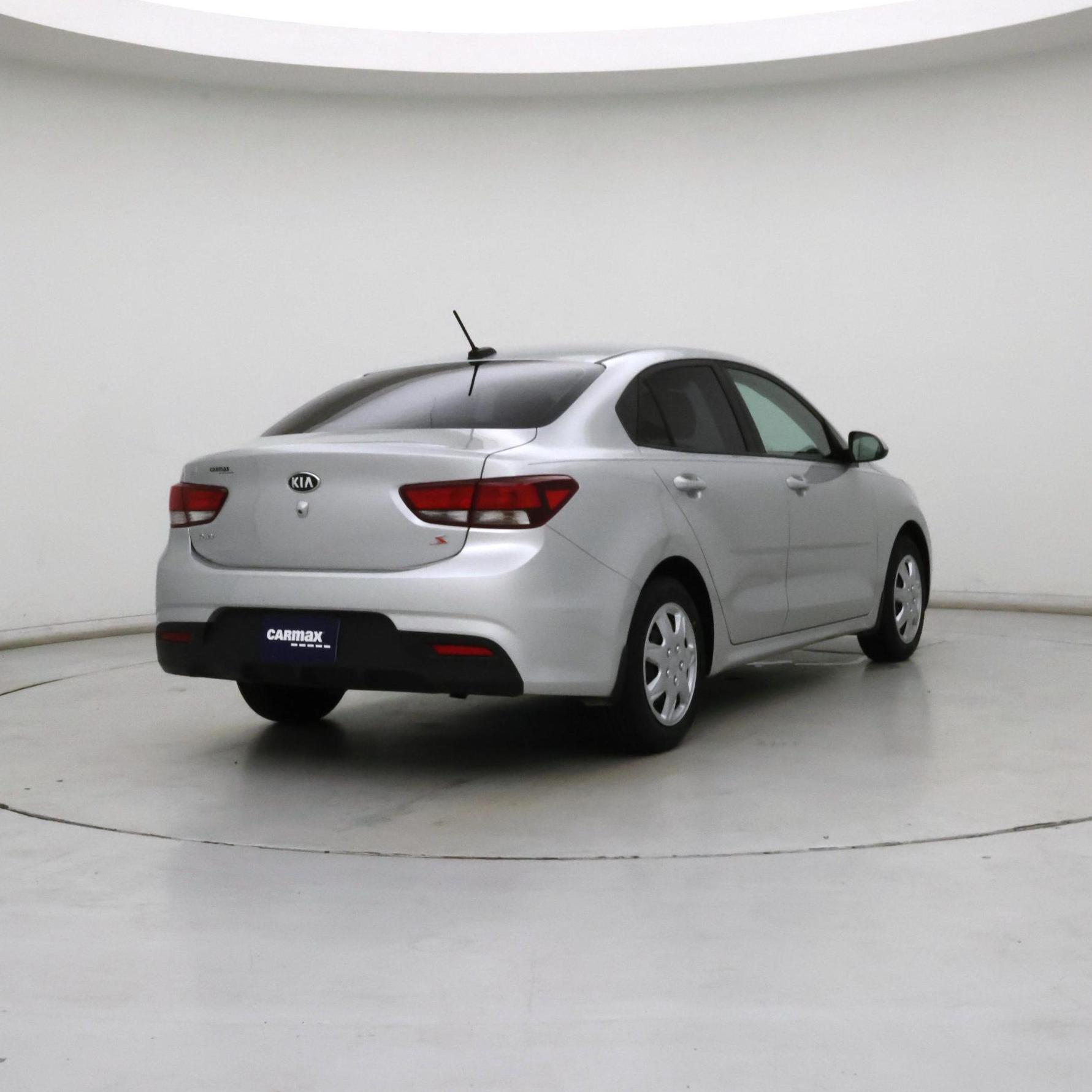 Thumbnail: 2019 Kia Rio - 8