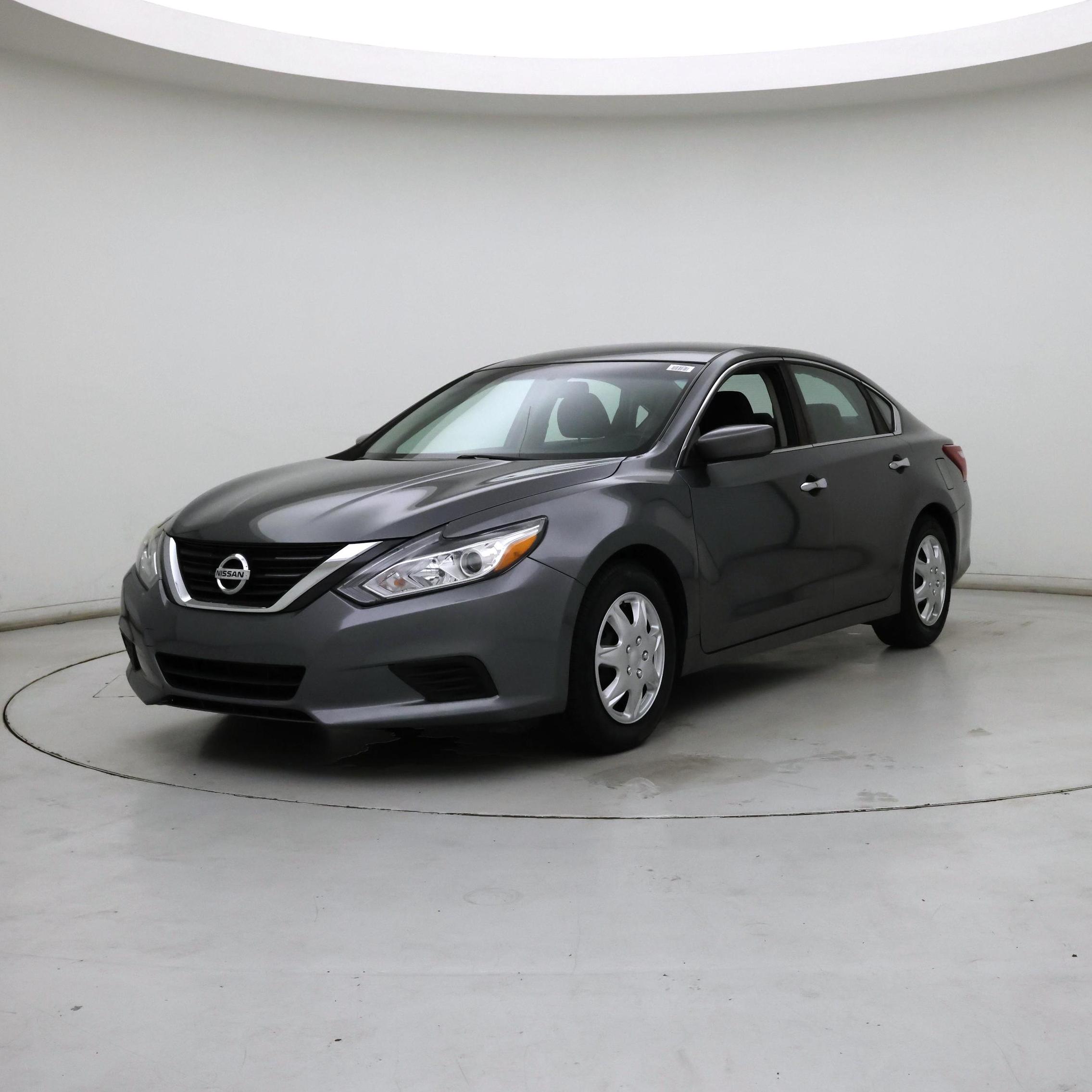 Thumbnail: 2018 Nissan Altima - 4