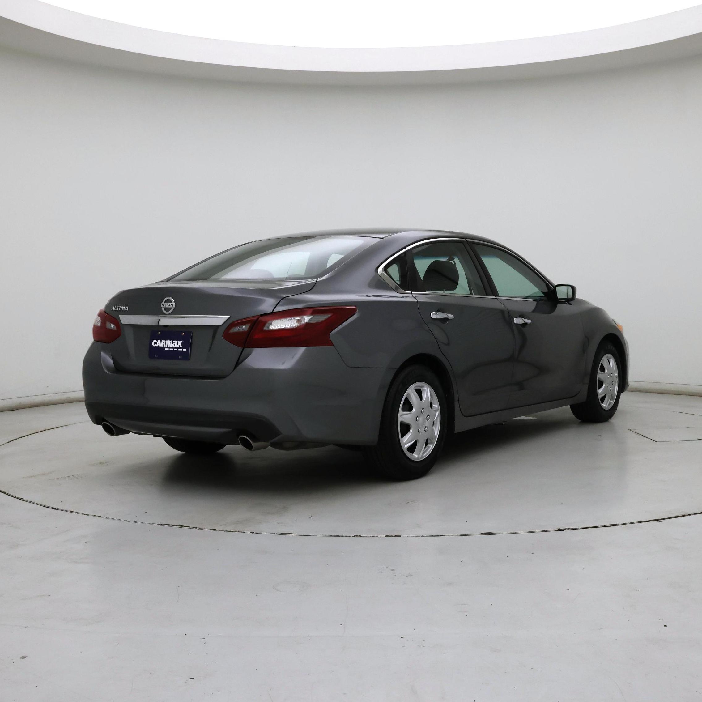 Thumbnail: 2018 Nissan Altima - 8