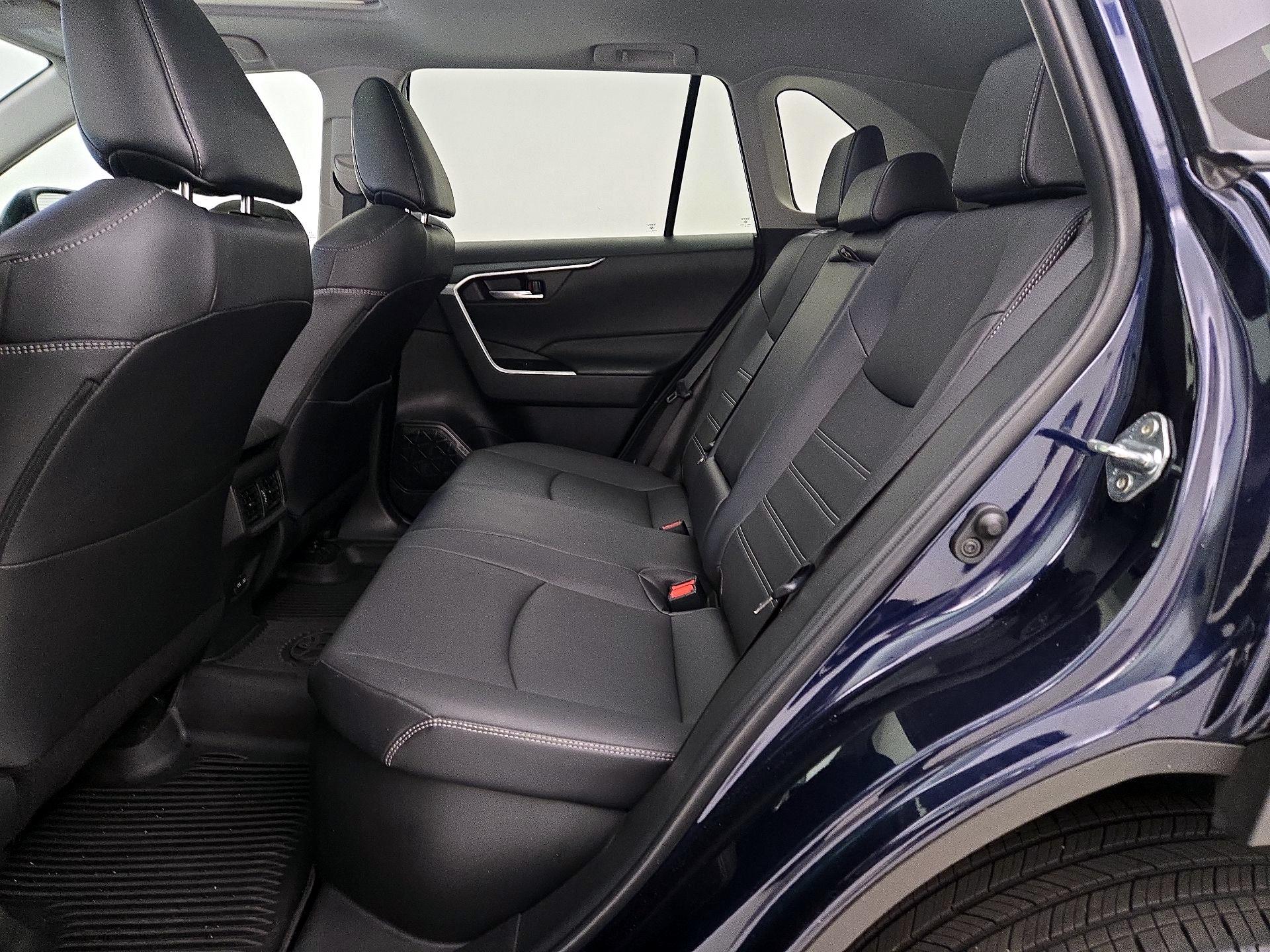 Thumbnail: 2023 Toyota RAV4 - 20
