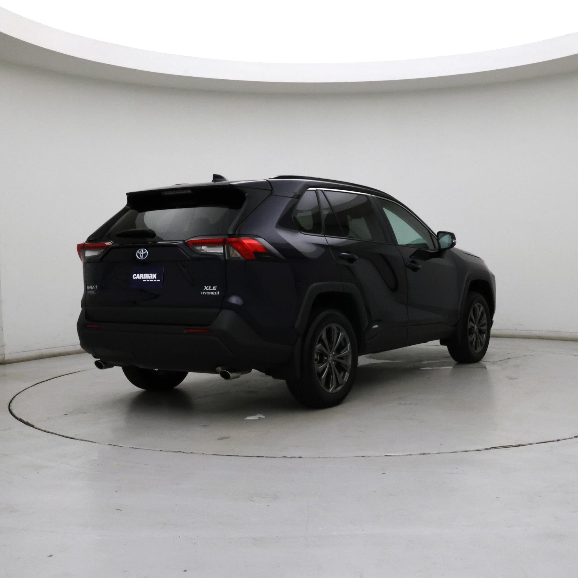 Thumbnail: 2023 Toyota RAV4 - 8