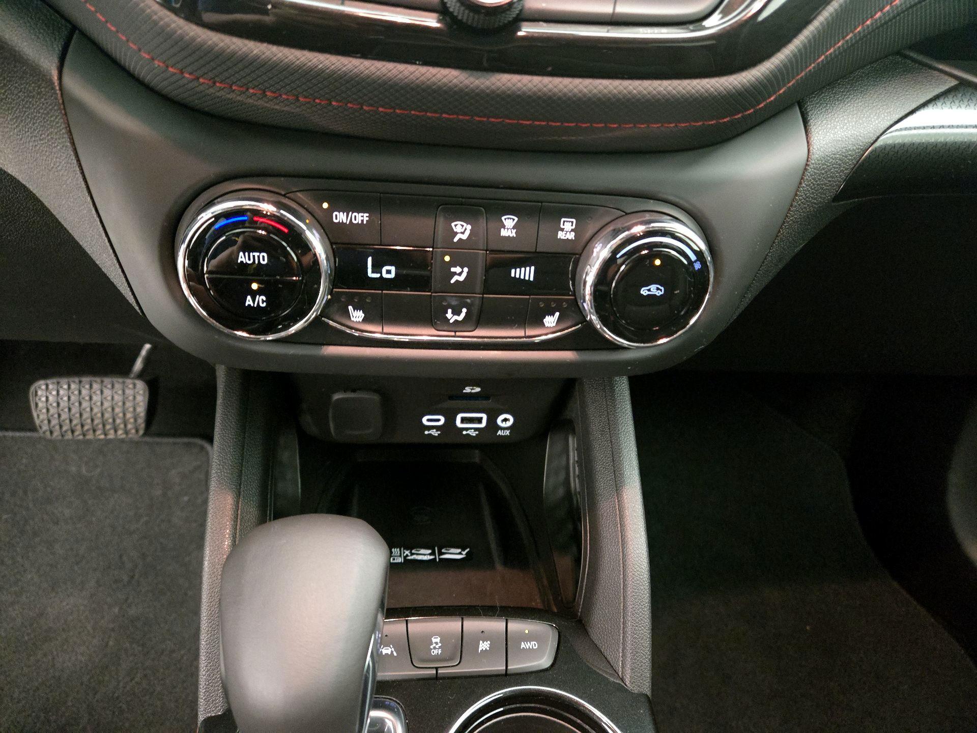 Thumbnail: 2021 Chevrolet TrailBlazer - 16