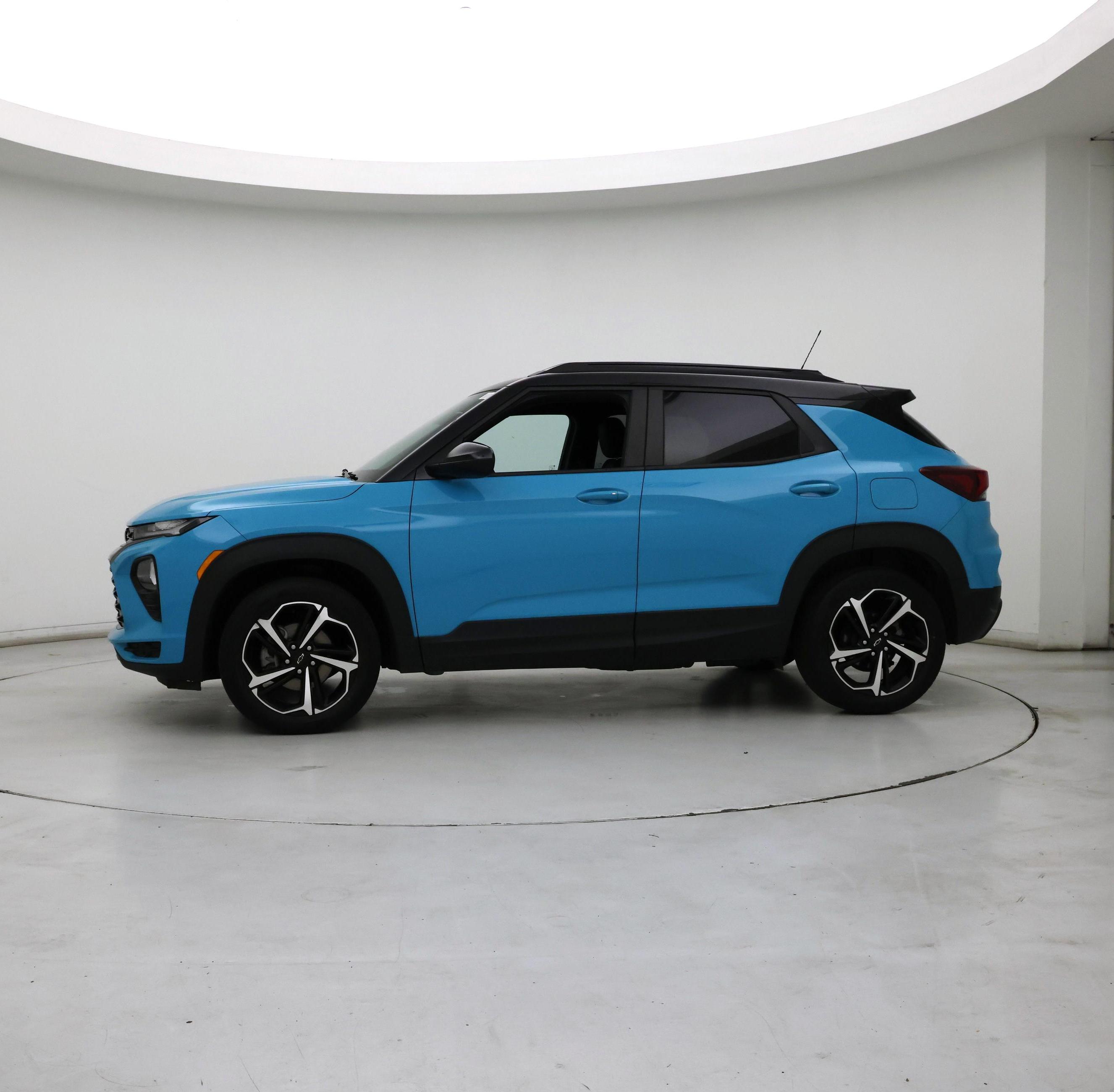 Thumbnail: 2021 Chevrolet TrailBlazer - 3
