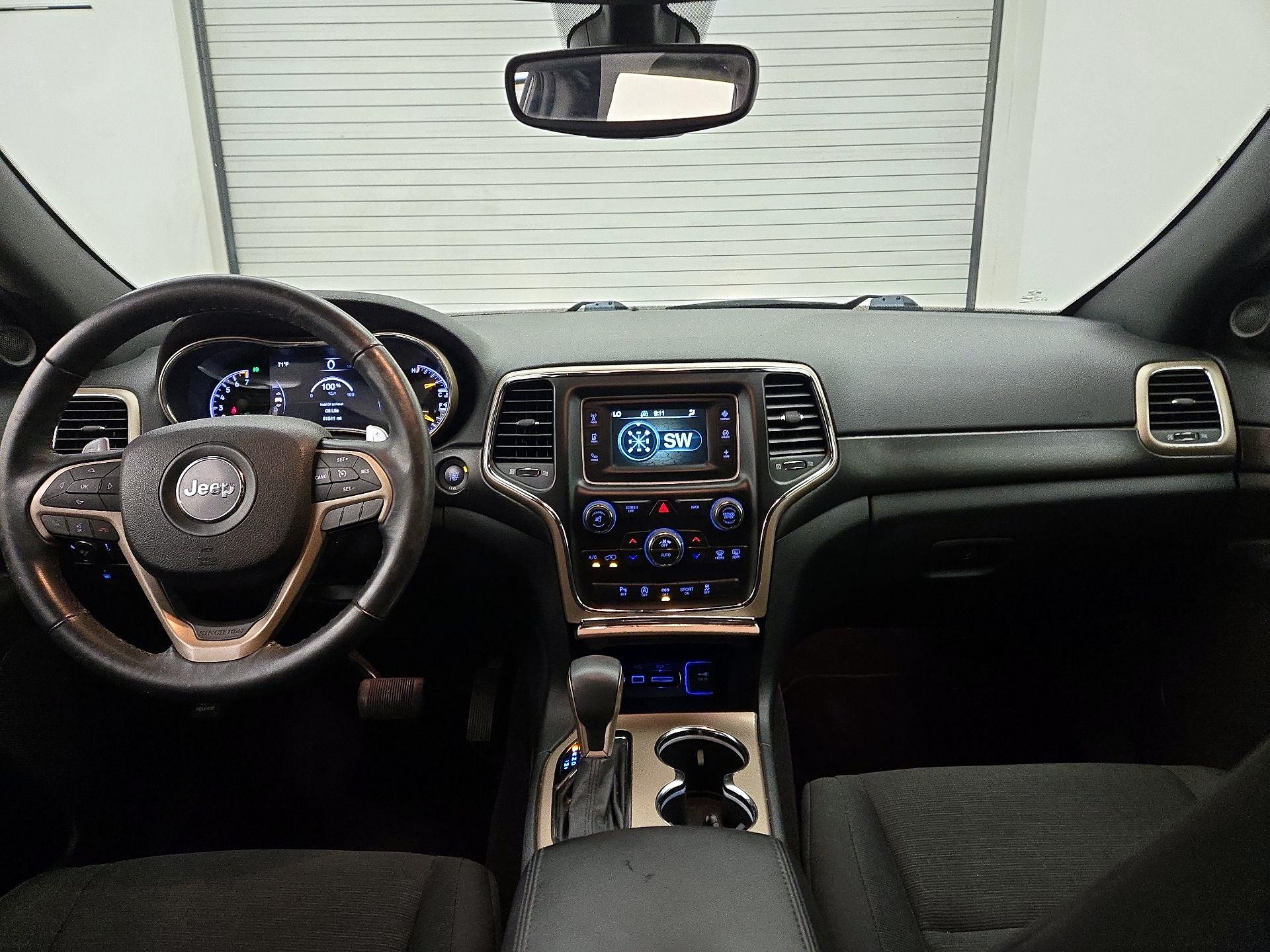 Thumbnail: 2017 Jeep Grand Cherokee - 9