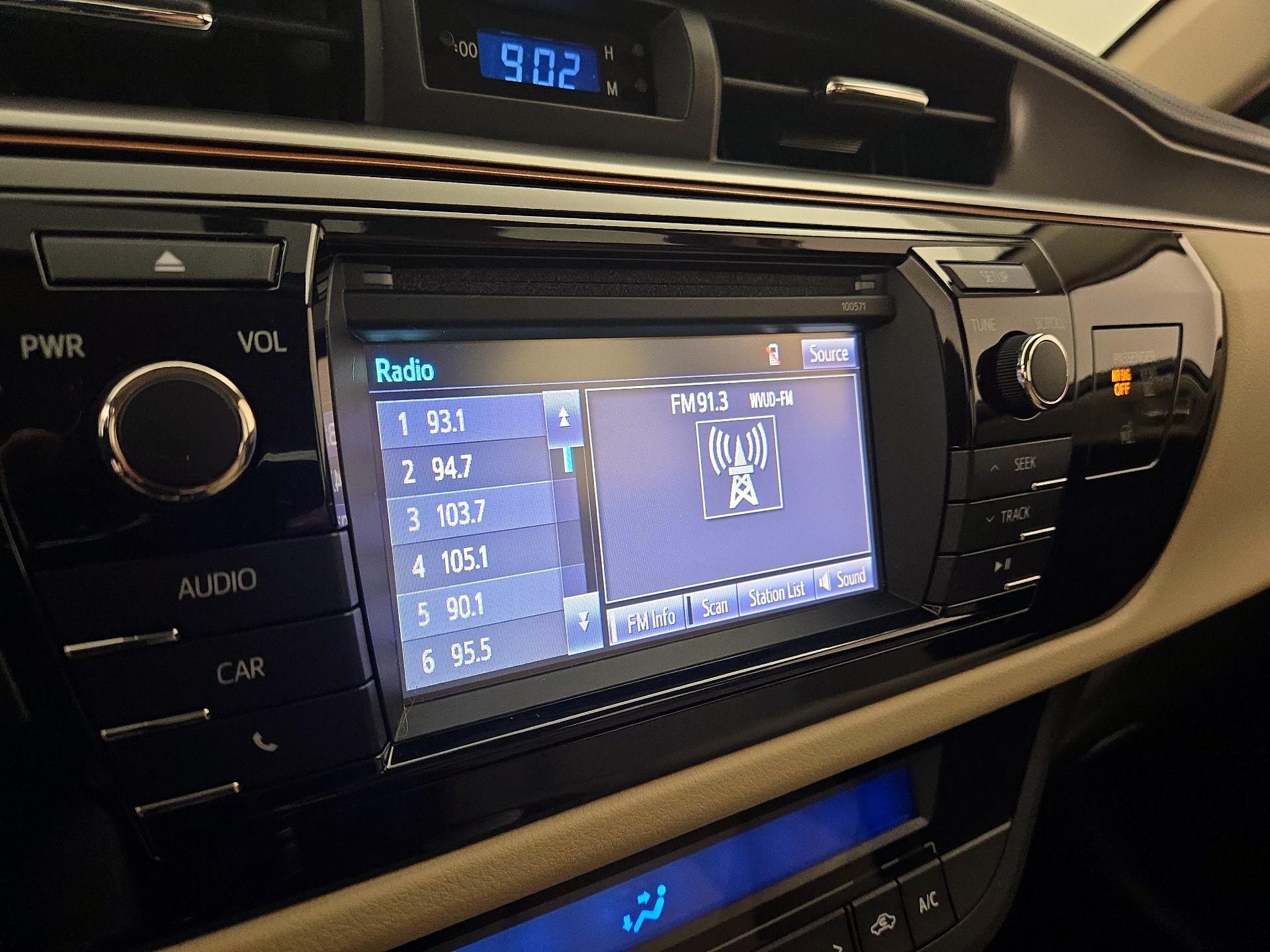 Thumbnail: 2016 Toyota Corolla - 15