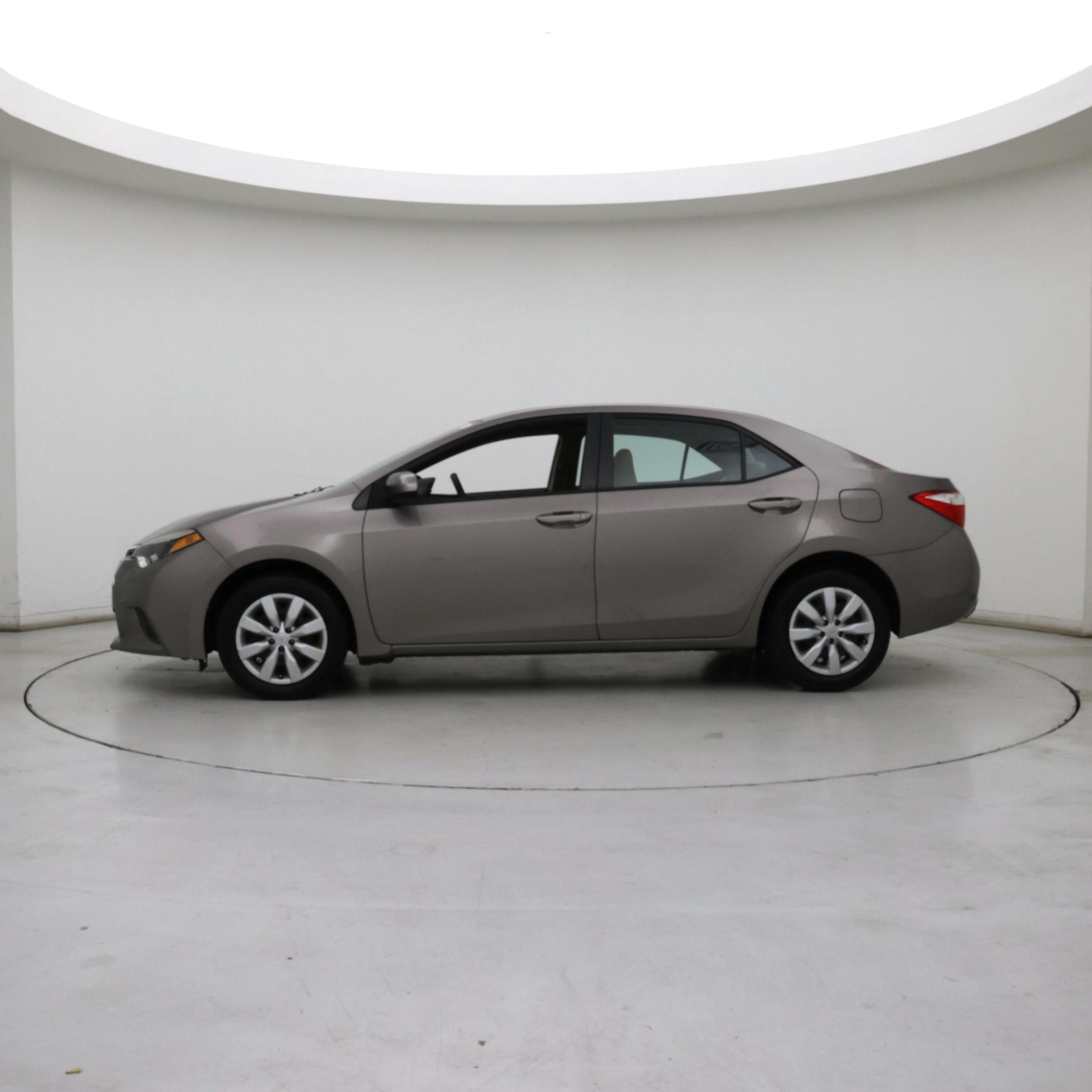 Thumbnail: 2016 Toyota Corolla - 3