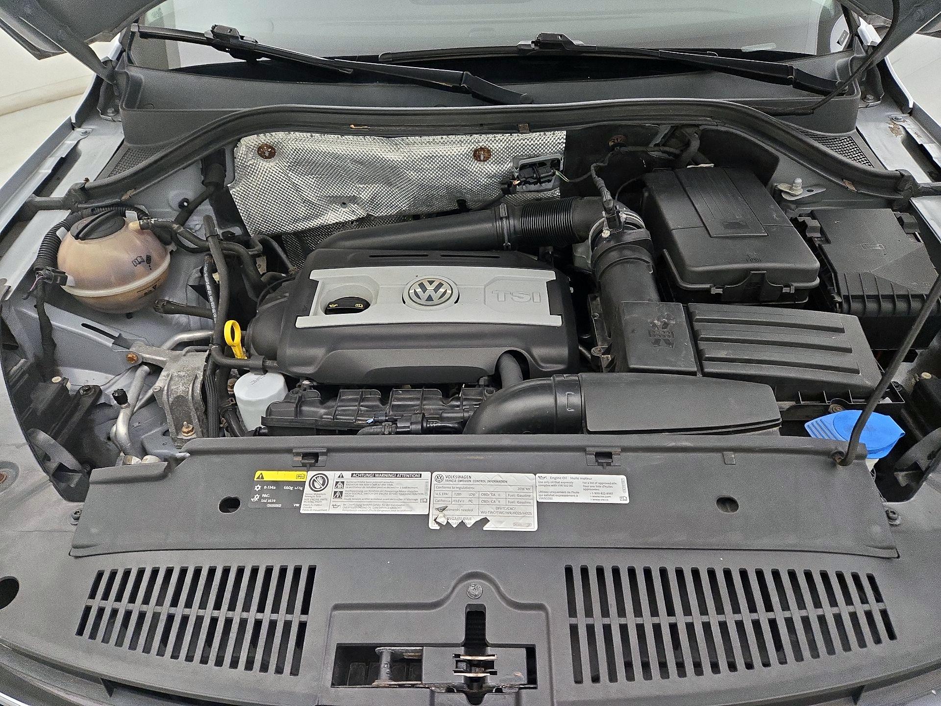 Thumbnail: 2016 Volkswagen Tiguan - 20