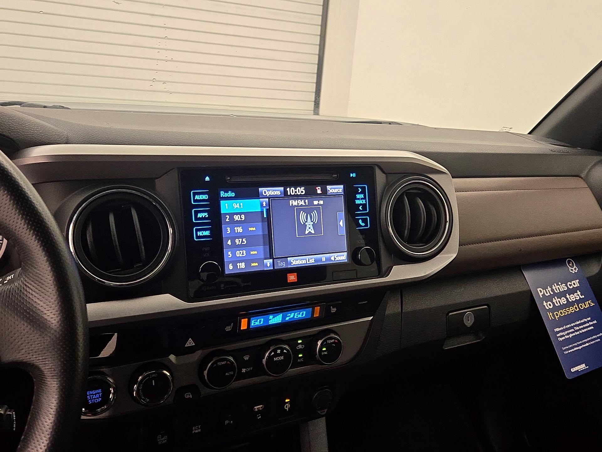 Thumbnail: 2017 Toyota Tacoma - 15
