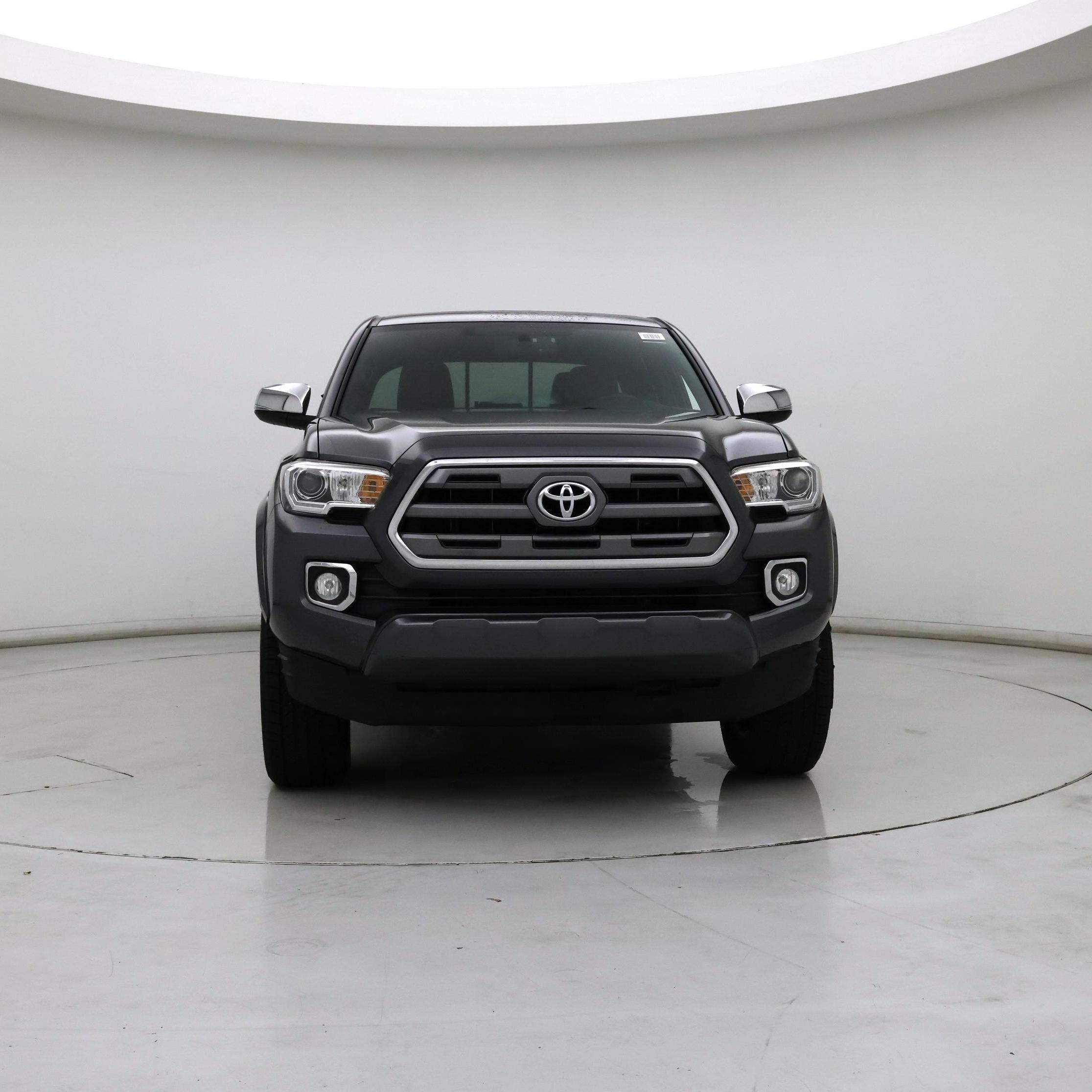Thumbnail: 2017 Toyota Tacoma - 5