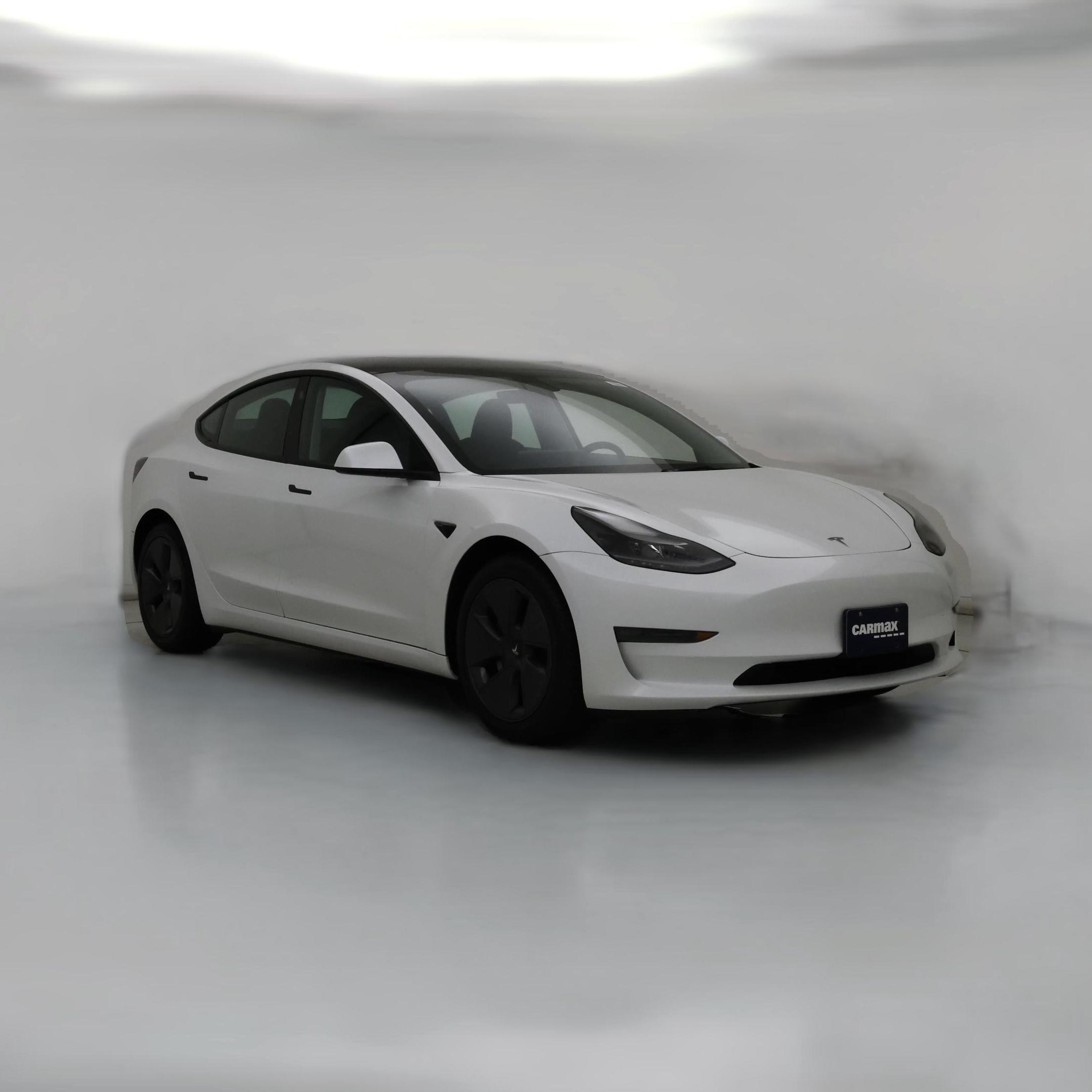 Thumbnail: 2023 Tesla Model 3 - 1