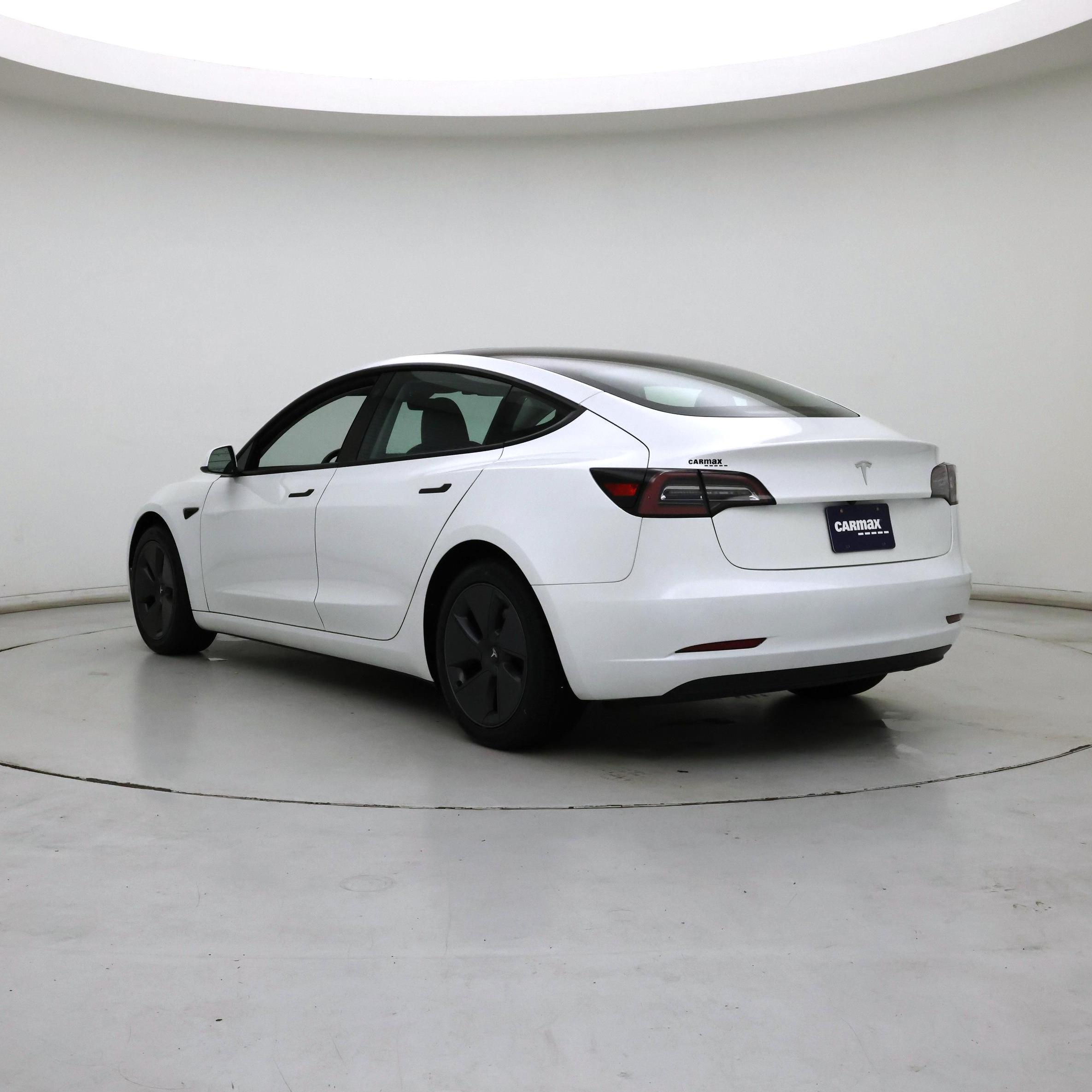 Thumbnail: 2023 Tesla Model 3 - 2