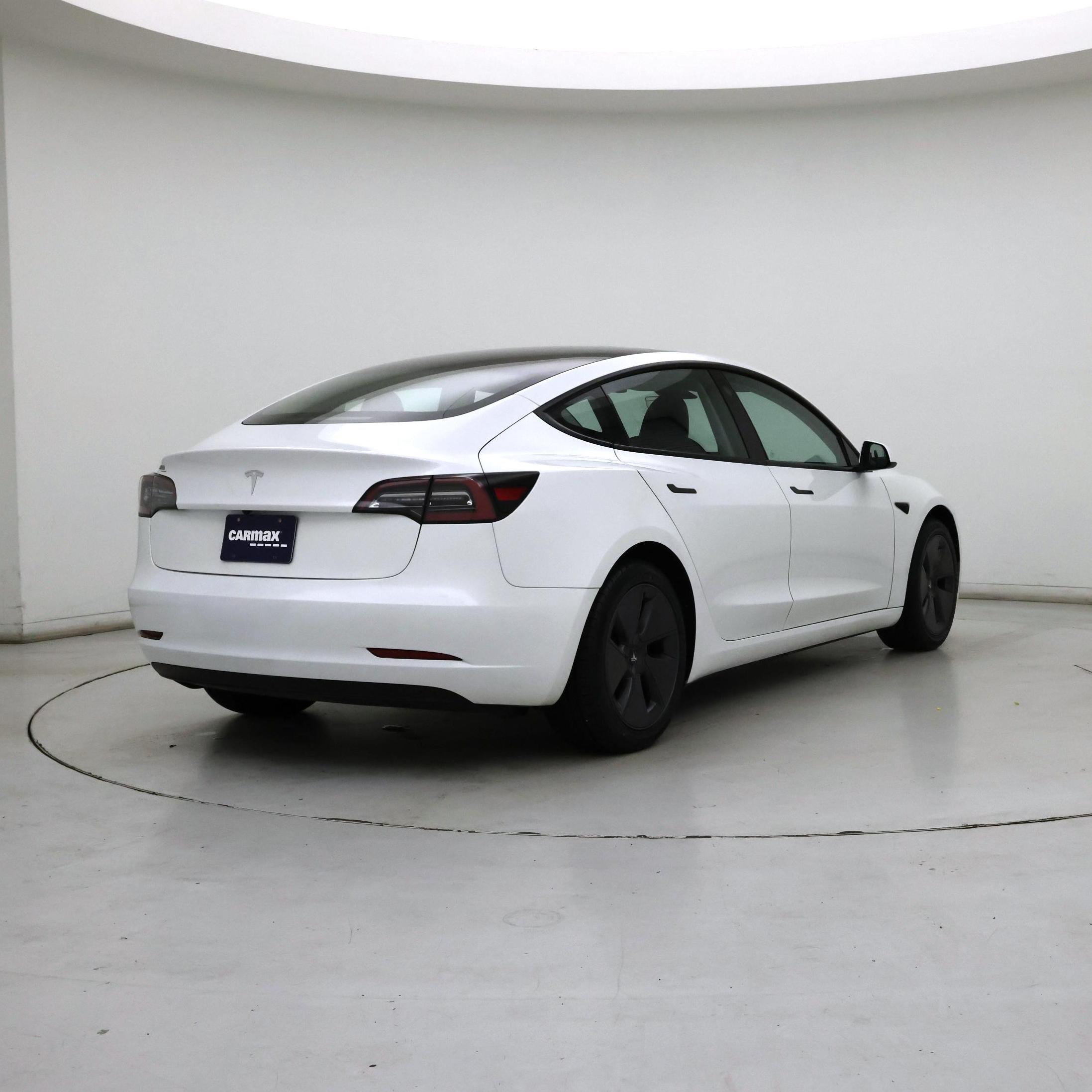 Thumbnail: 2023 Tesla Model 3 - 8