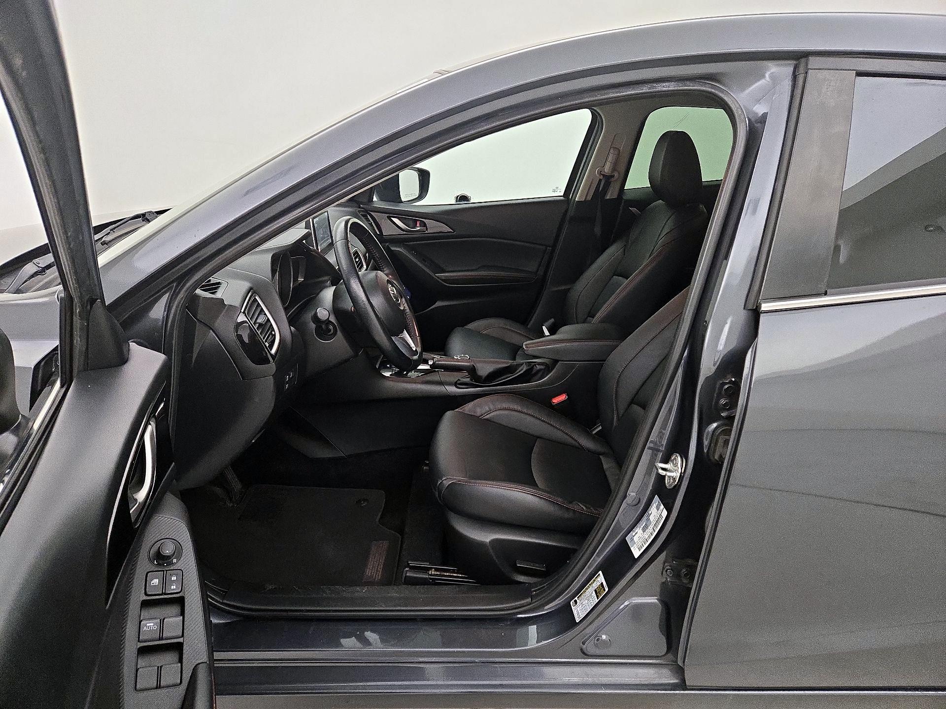 Thumbnail: 2016 Mazda Mazda3 - 11