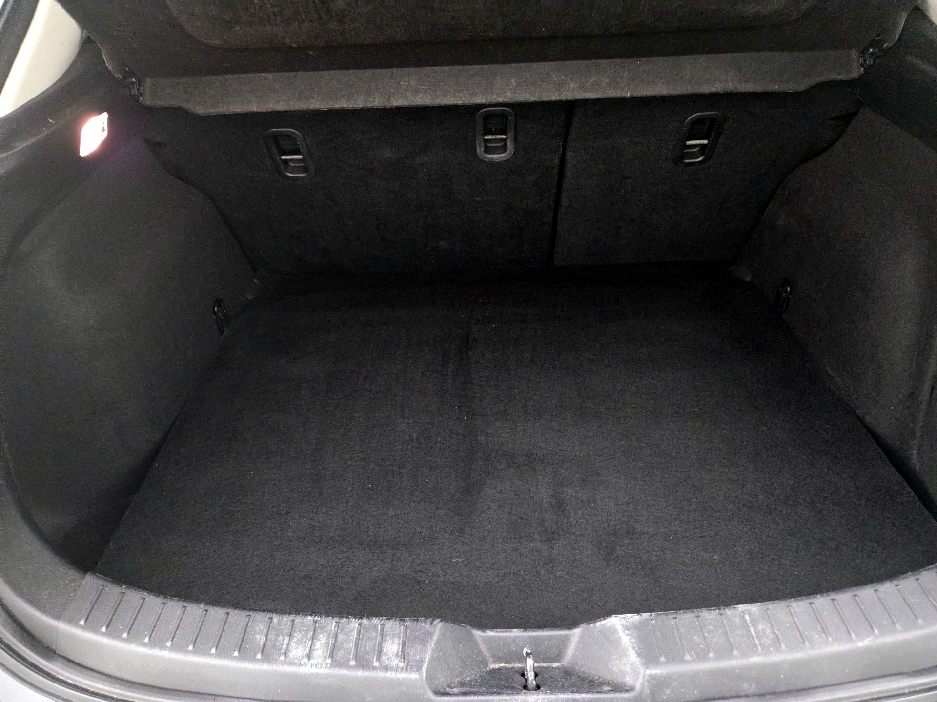 Thumbnail: 2016 Mazda Mazda3 - 18