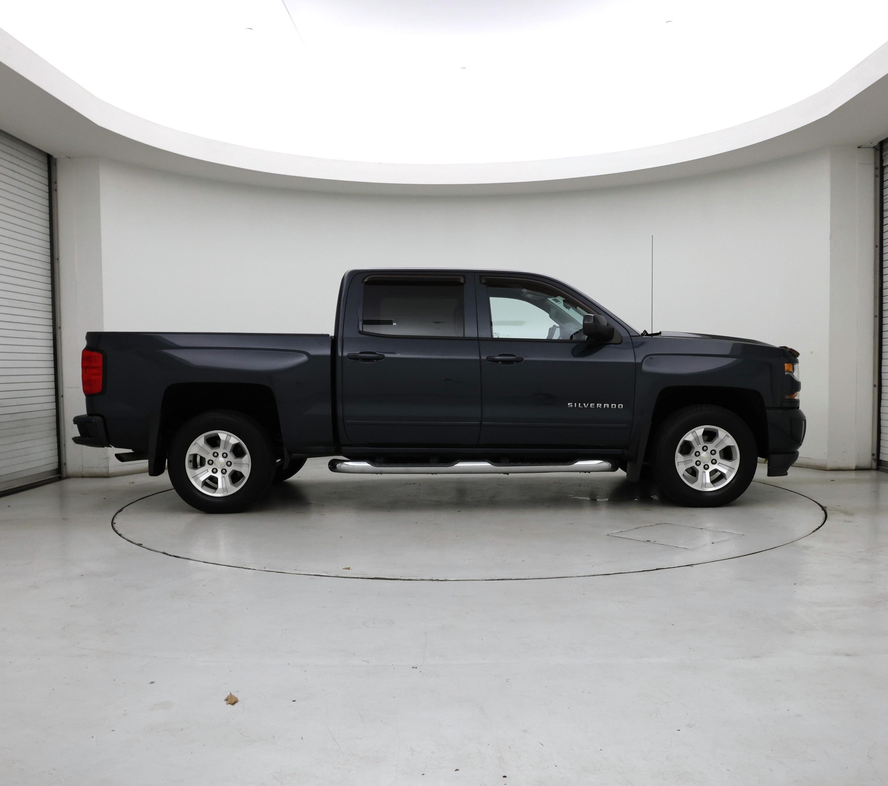 Thumbnail: 2018 Chevrolet Silverado 1500 - 7