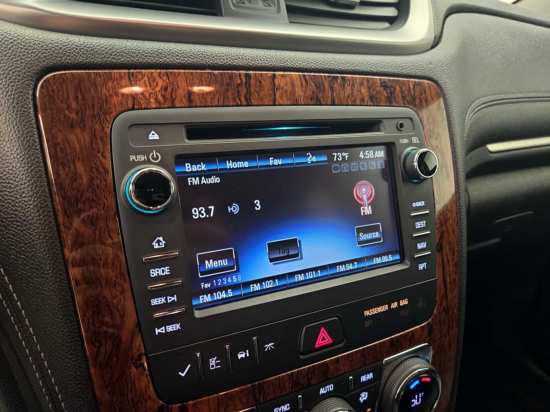 Thumbnail: 2014 Chevrolet Traverse - 16