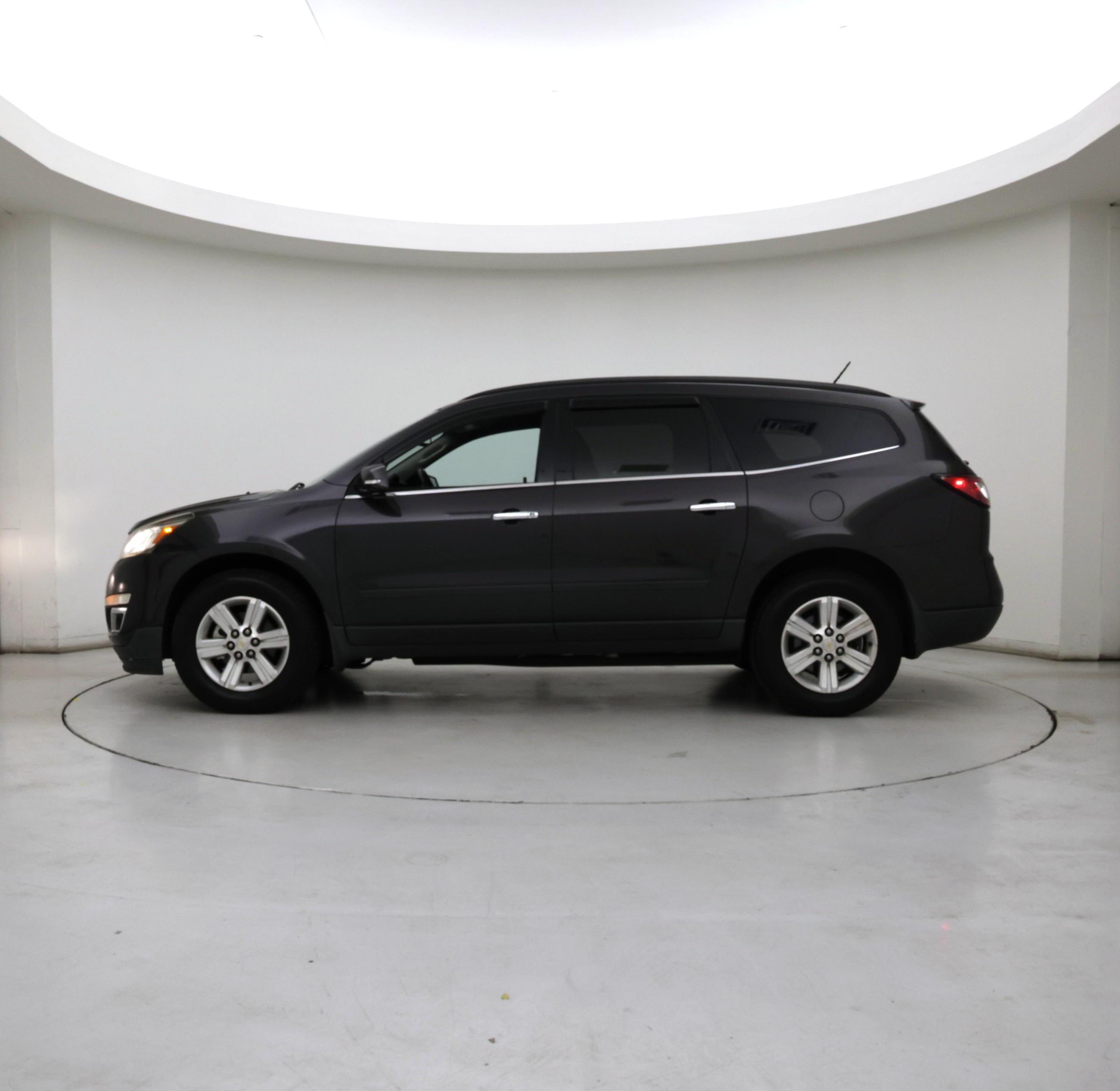 Thumbnail: 2014 Chevrolet Traverse - 3