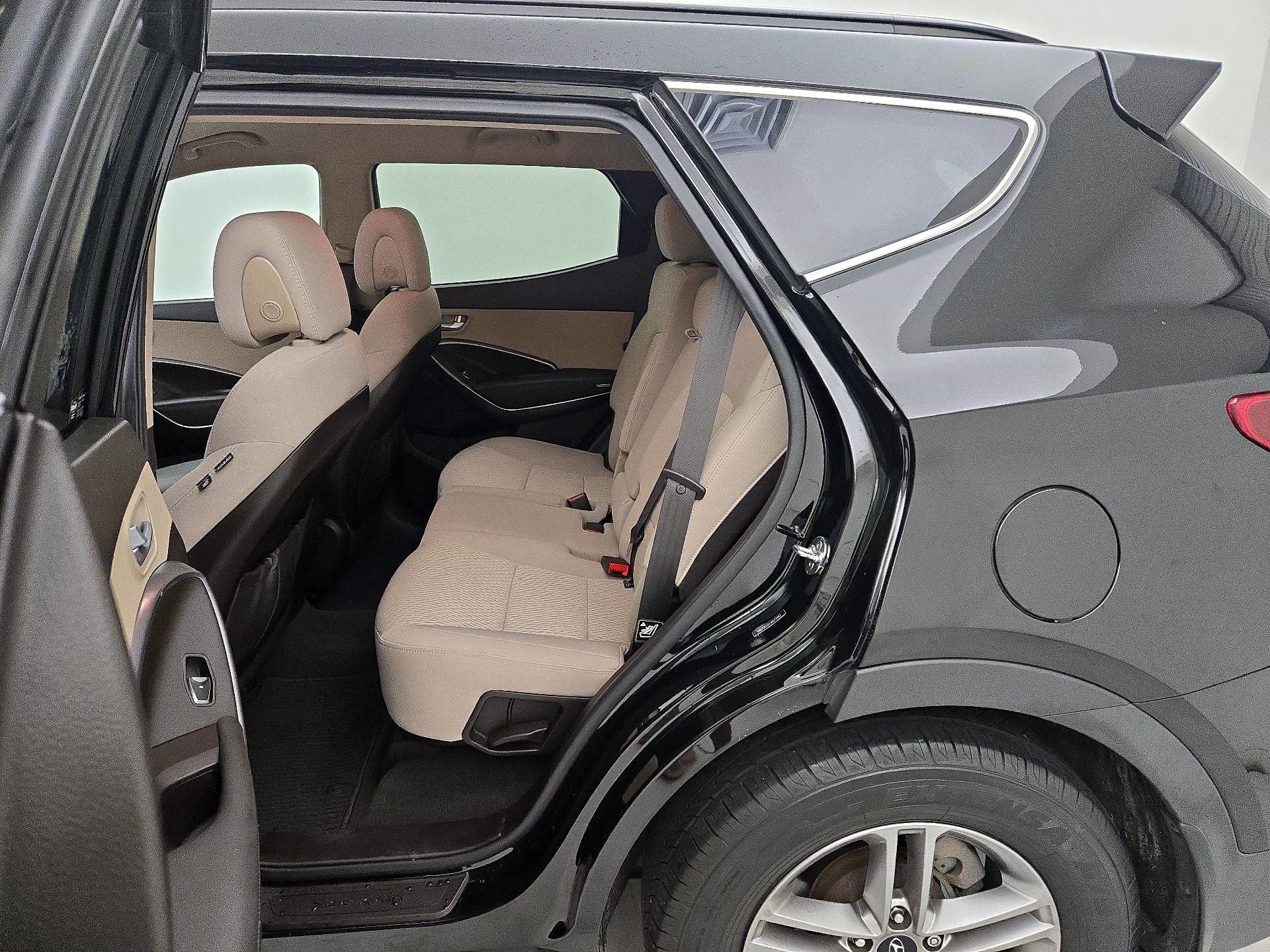 Thumbnail: 2018 Hyundai Santa Fe - 18