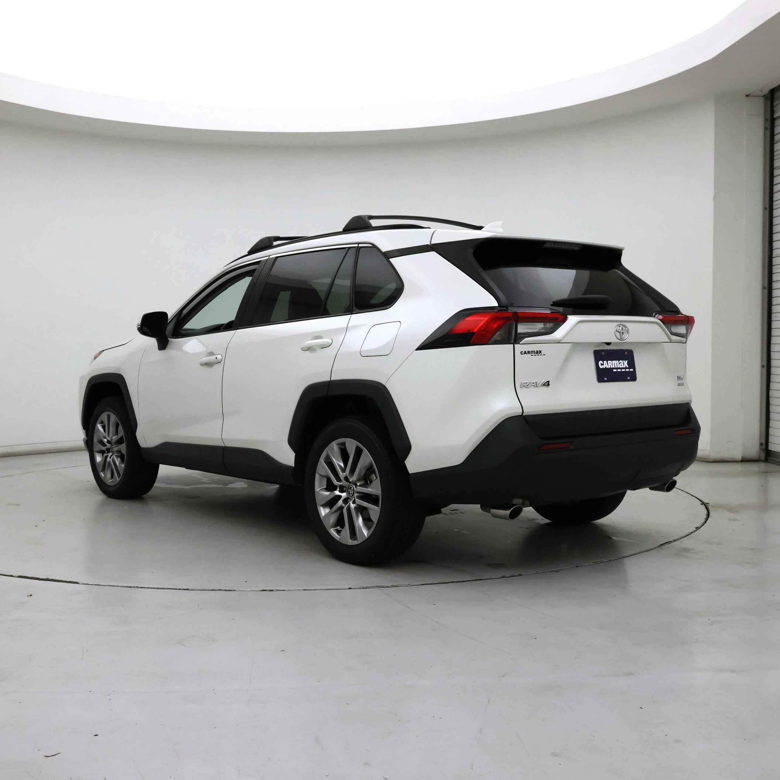 Thumbnail: 2021 Toyota RAV4 - 2