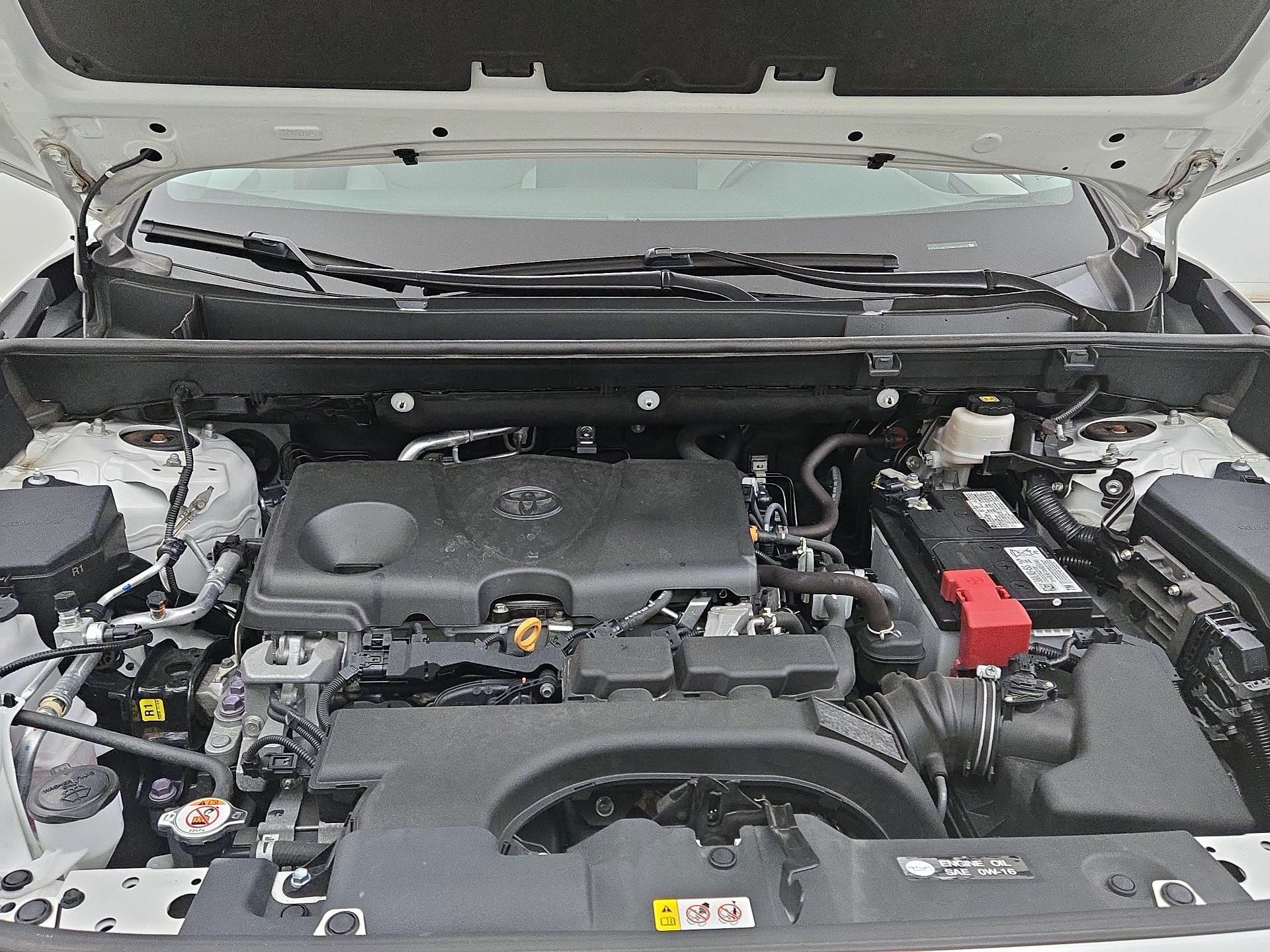 Thumbnail: 2021 Toyota RAV4 - 19