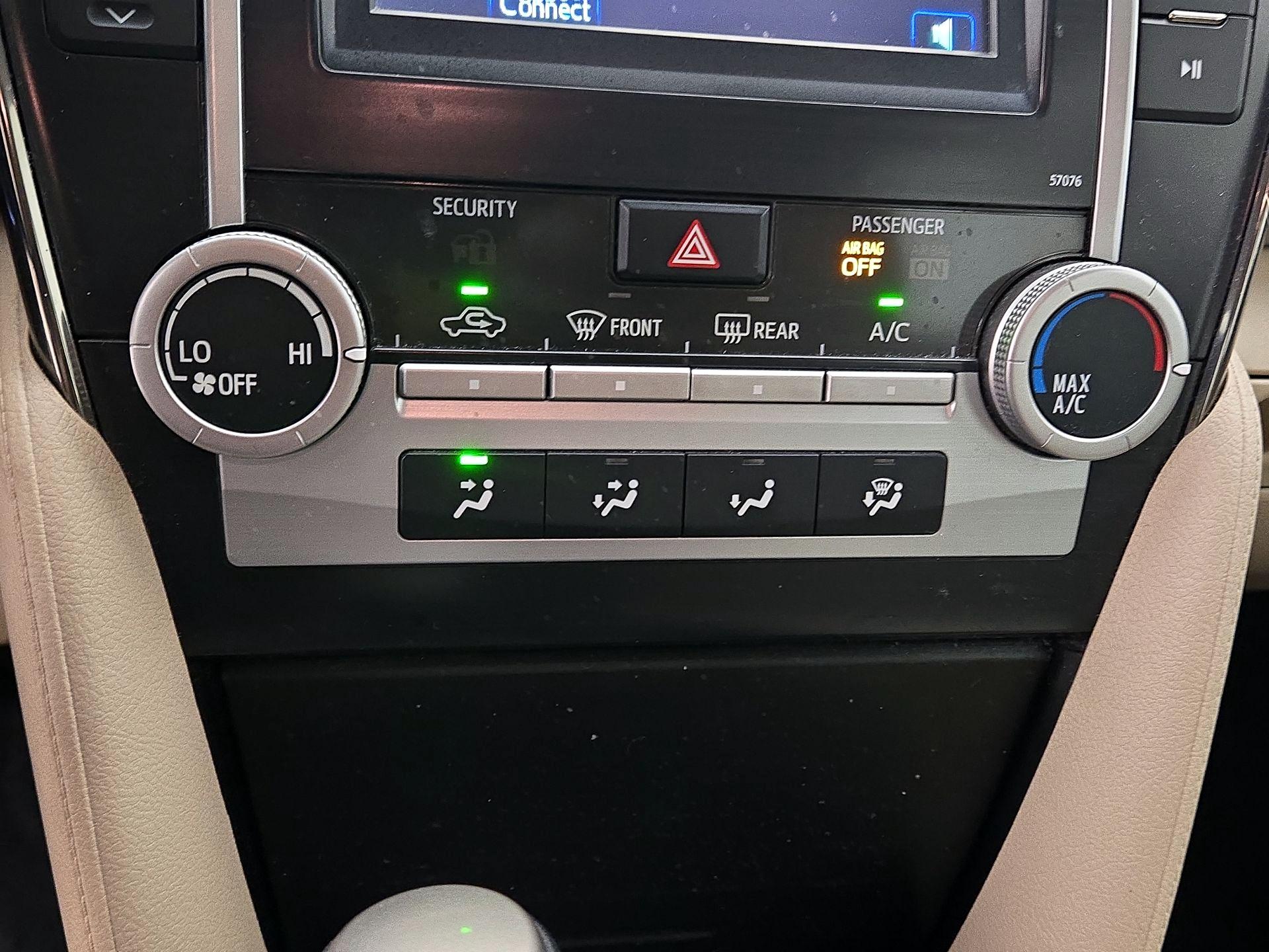 Thumbnail: 2014 Toyota Camry - 14