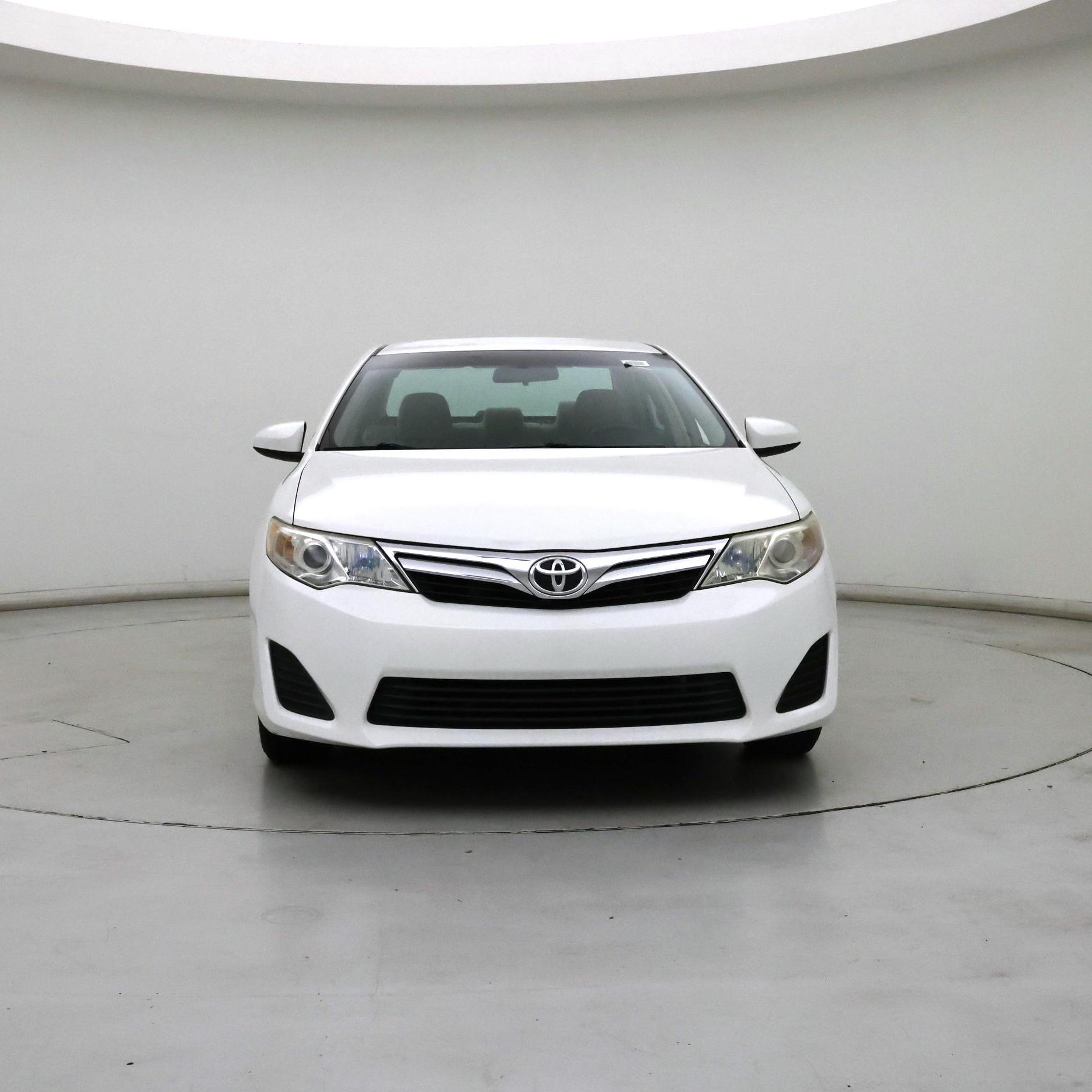 Thumbnail: 2014 Toyota Camry - 5
