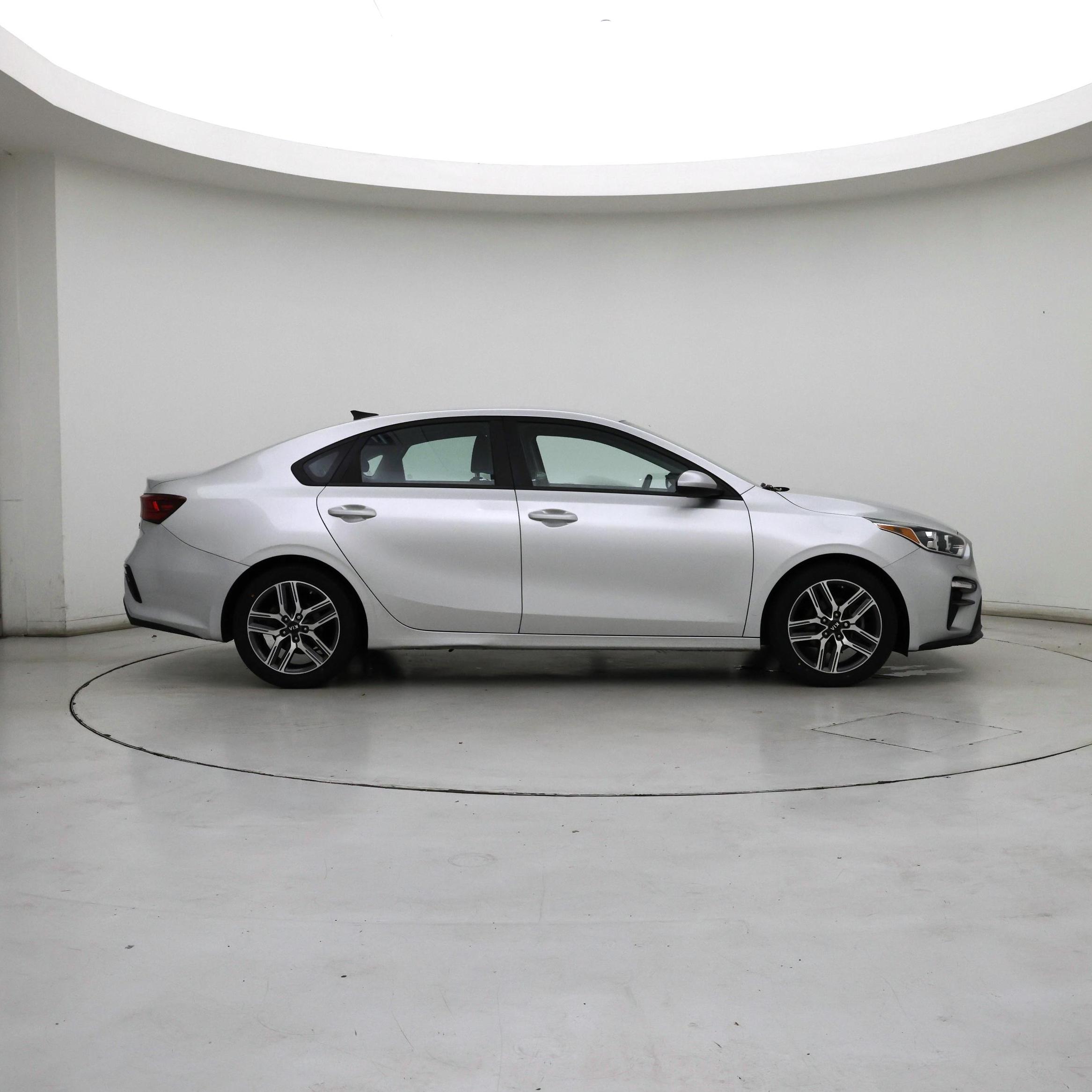 Thumbnail: 2019 Kia Forte - 7