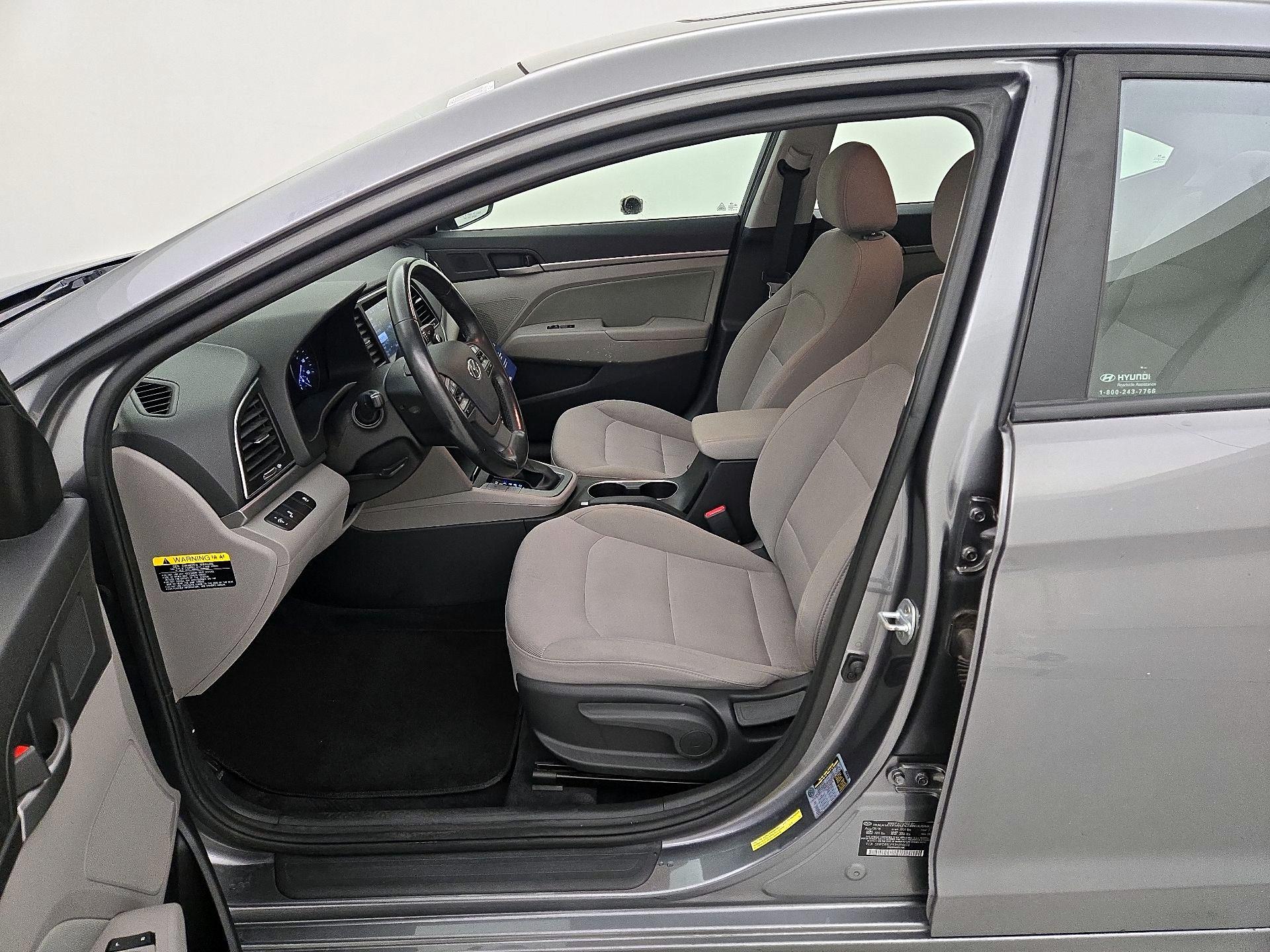 Thumbnail: 2018 Hyundai Elantra - 11