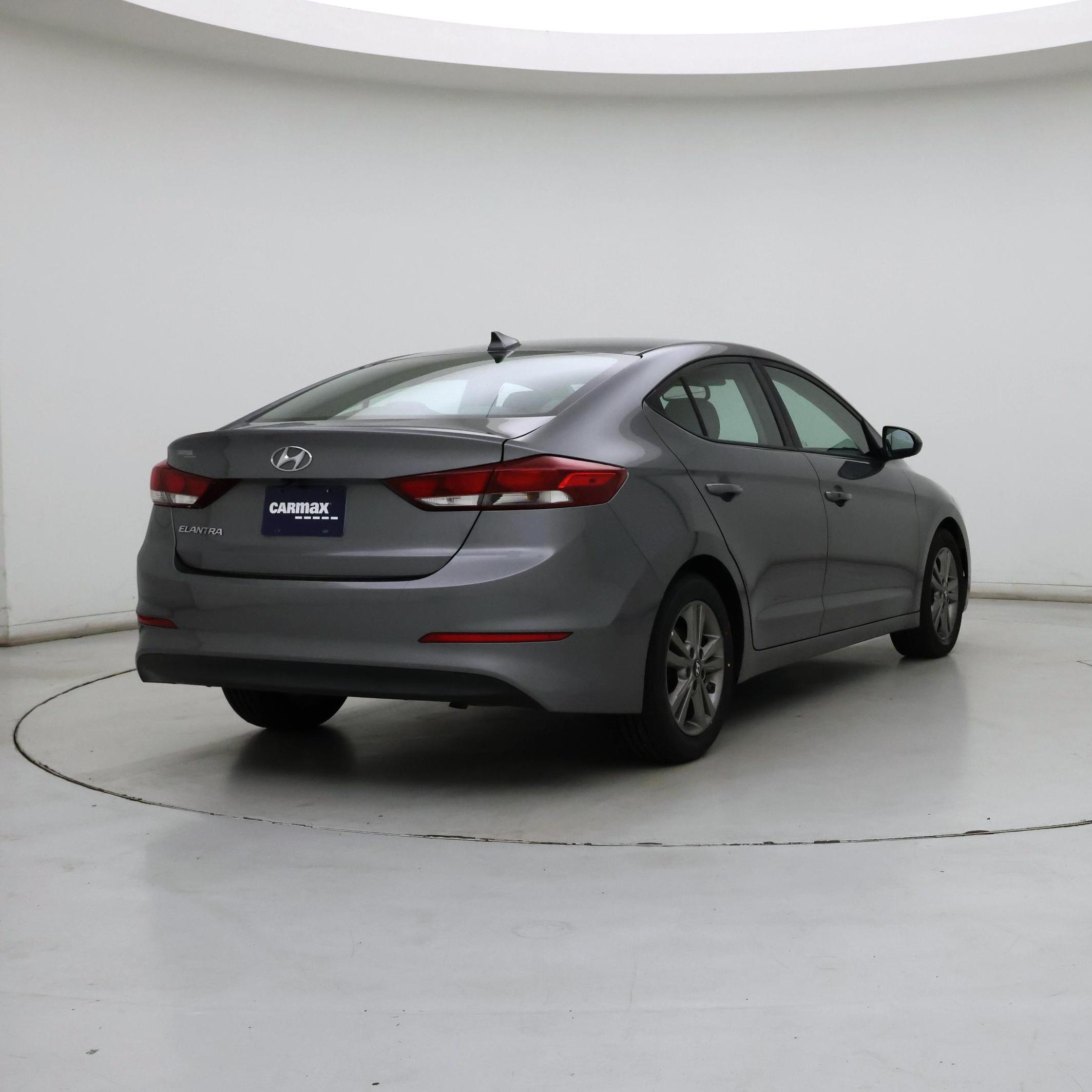 Thumbnail: 2018 Hyundai Elantra - 8
