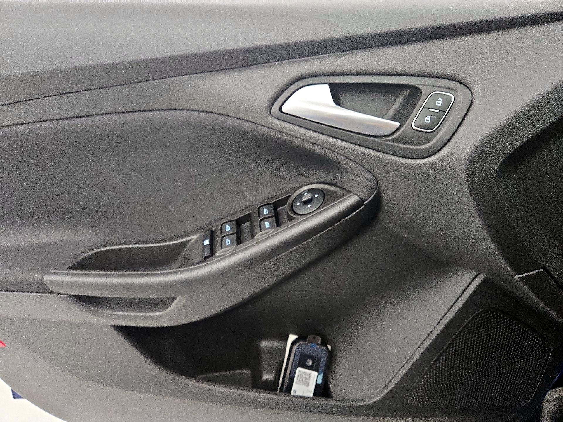 Thumbnail: 2018 Ford Focus - 12