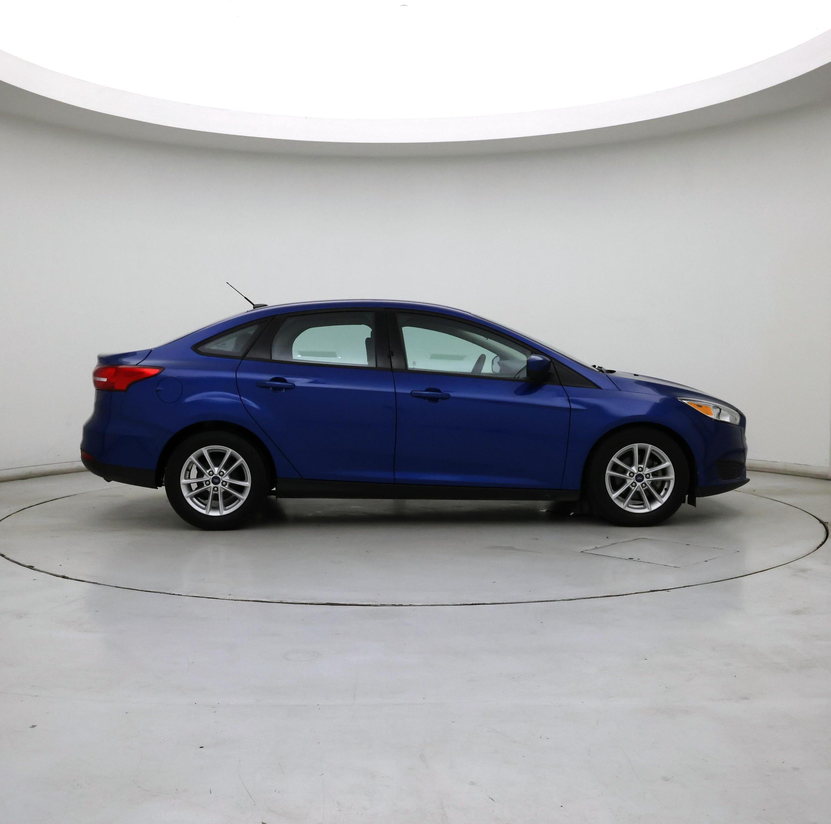 Thumbnail: 2018 Ford Focus - 7