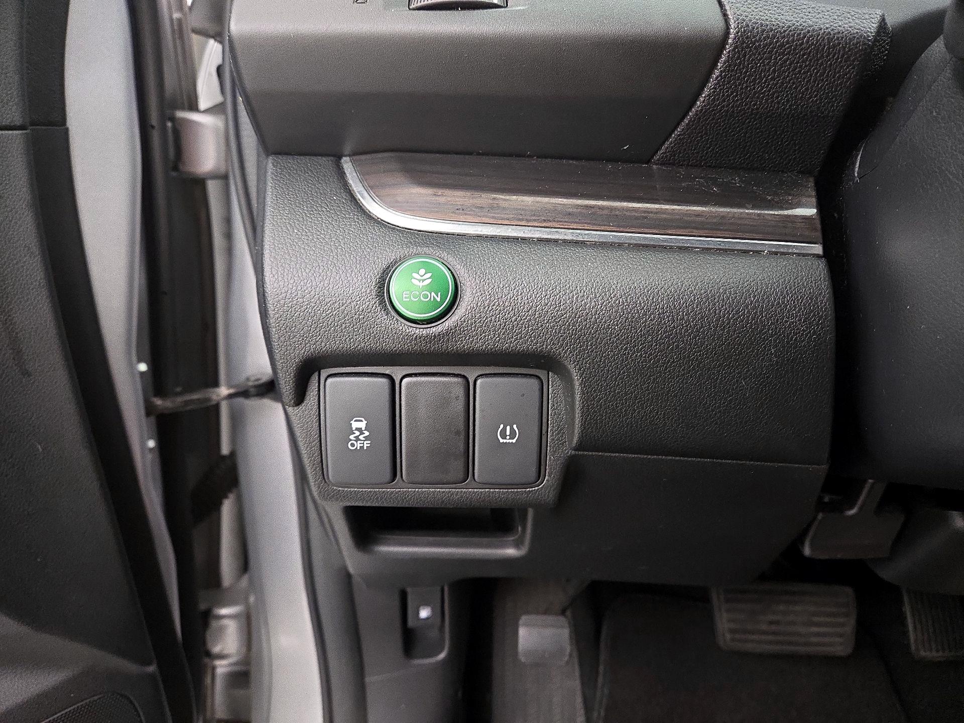 Thumbnail: 2016 Honda CR-V - 13